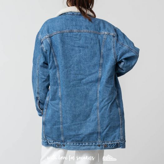 Levi's women's oversized top long sherpa trucker jacket