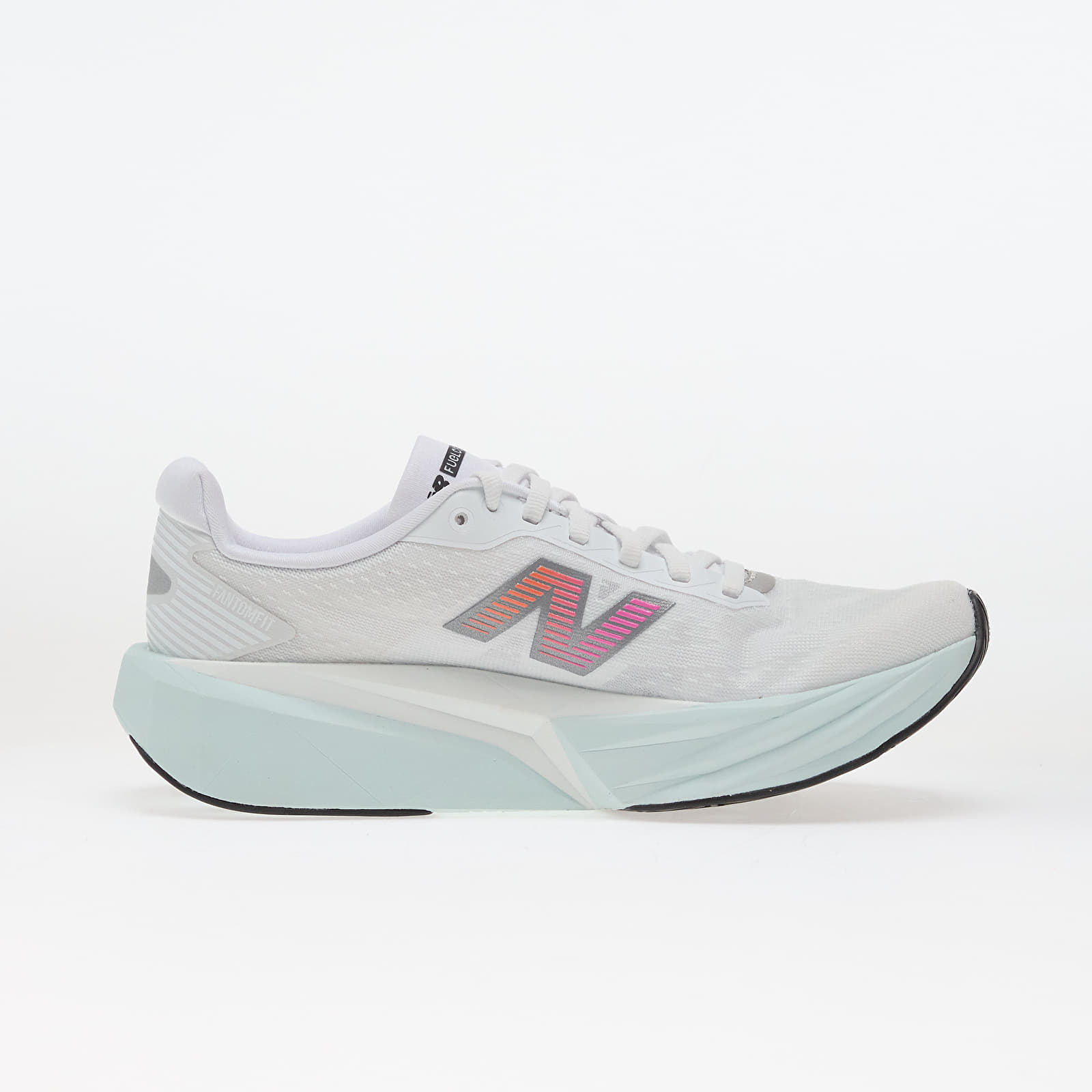 Chaussures et baskets femme New Balance Fuel Cell Rebel v5 White/ Pink Heat/ Glint Blue