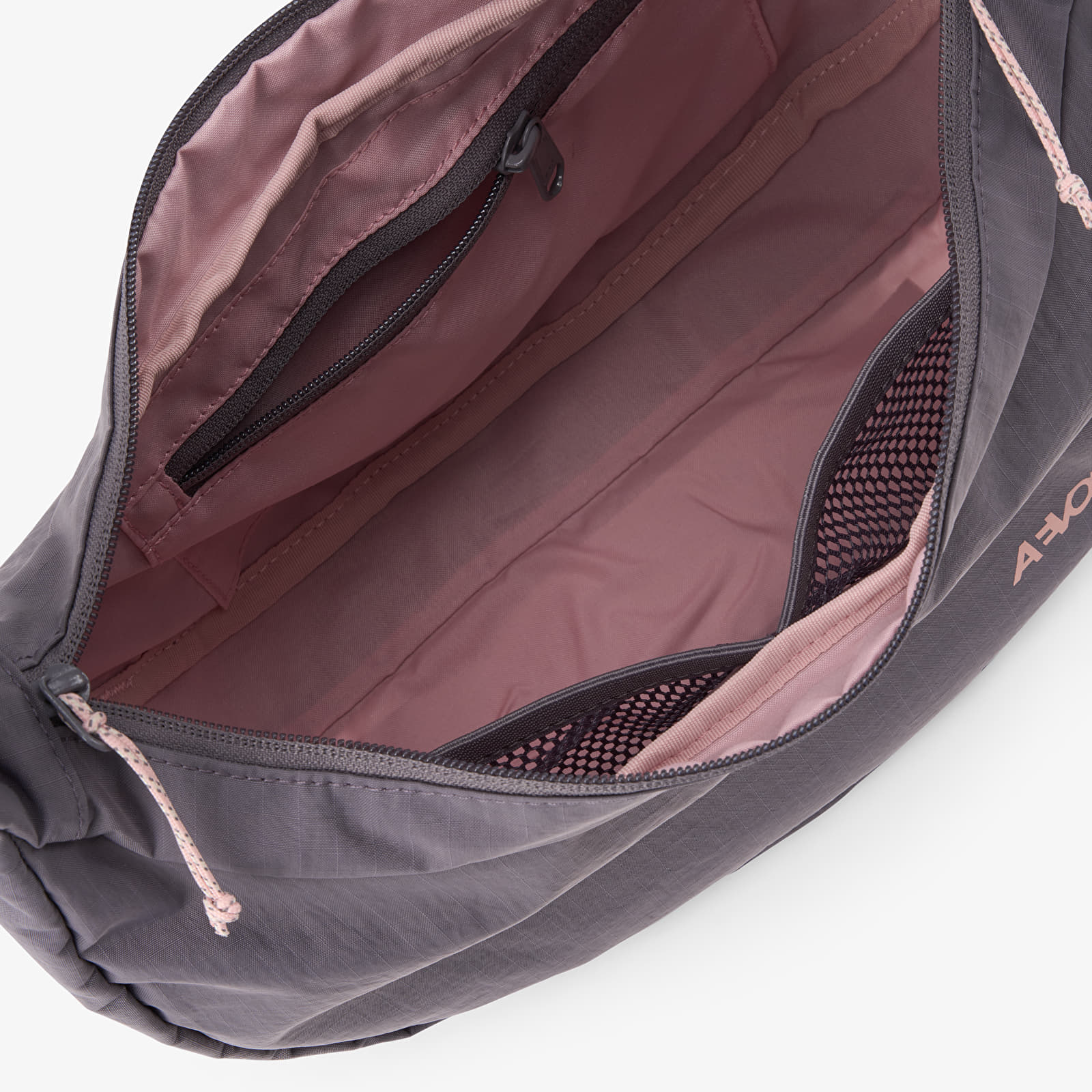 Pánske tašky cez rameno AEVOR Sling Bag Grey