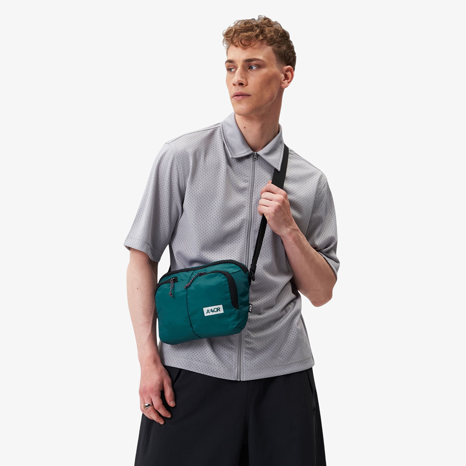 Men's Shoulder Bags AEVOR Sacoche Bag Ripstop Evergreen
