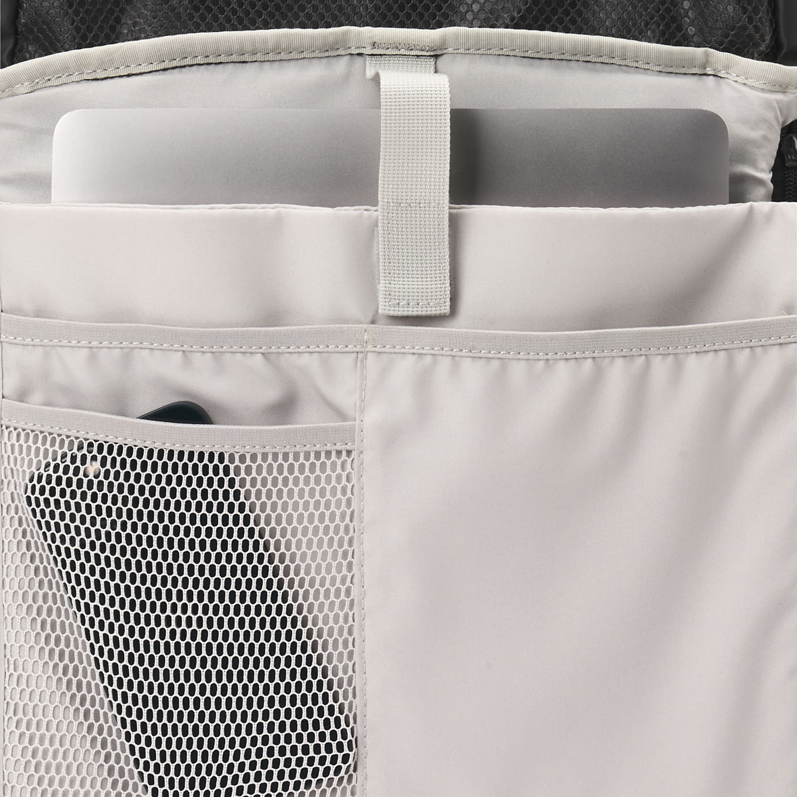 Sac à dos homme AEVOR Roll Pack 2.0 Proof Black