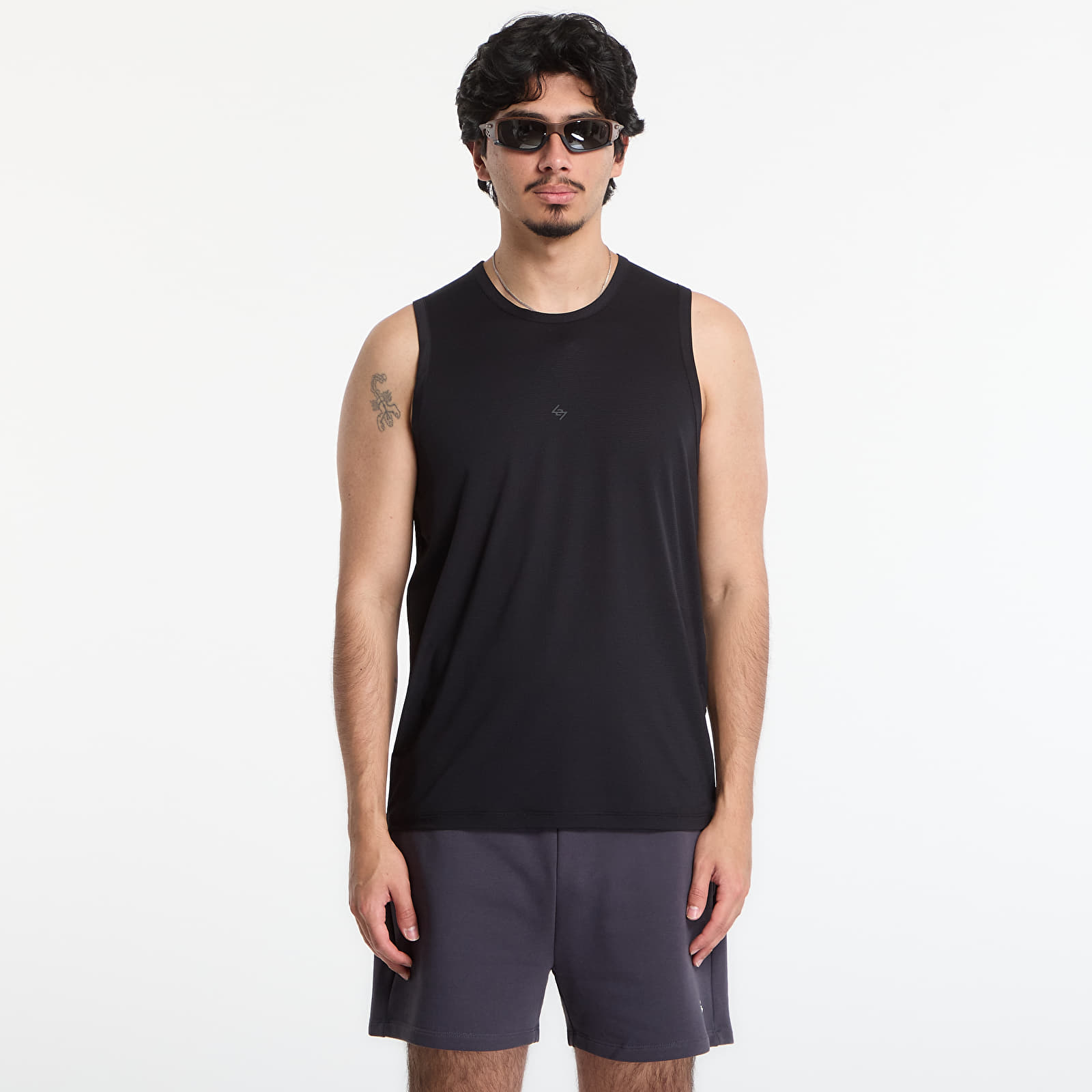 Débardeurs  REPRESENT 247 Dna Mesh Vest UNISEX Jet Black
