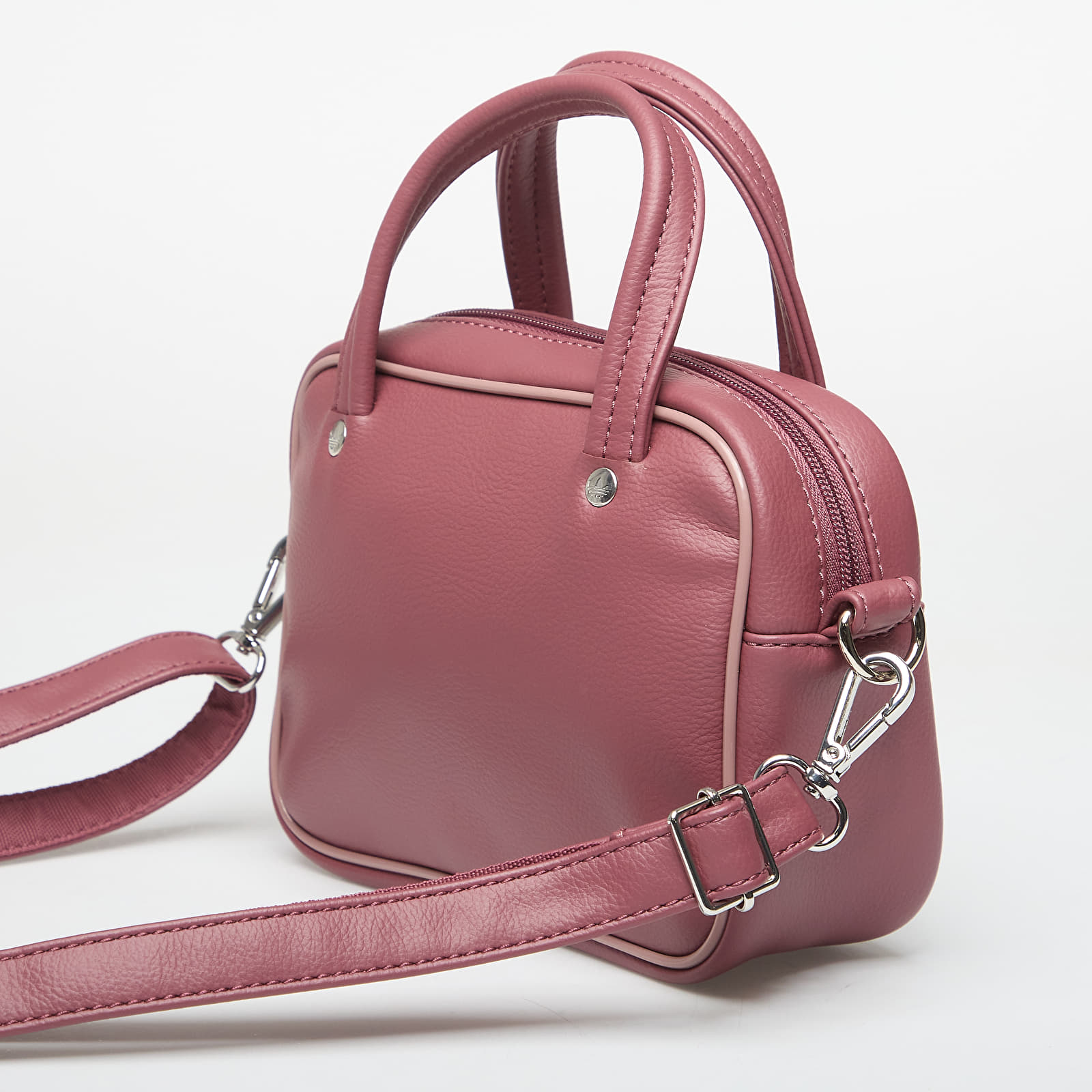 Sacs à bandoulière adidas Adicolor Xs Shoulder Bag Quiet Crimson