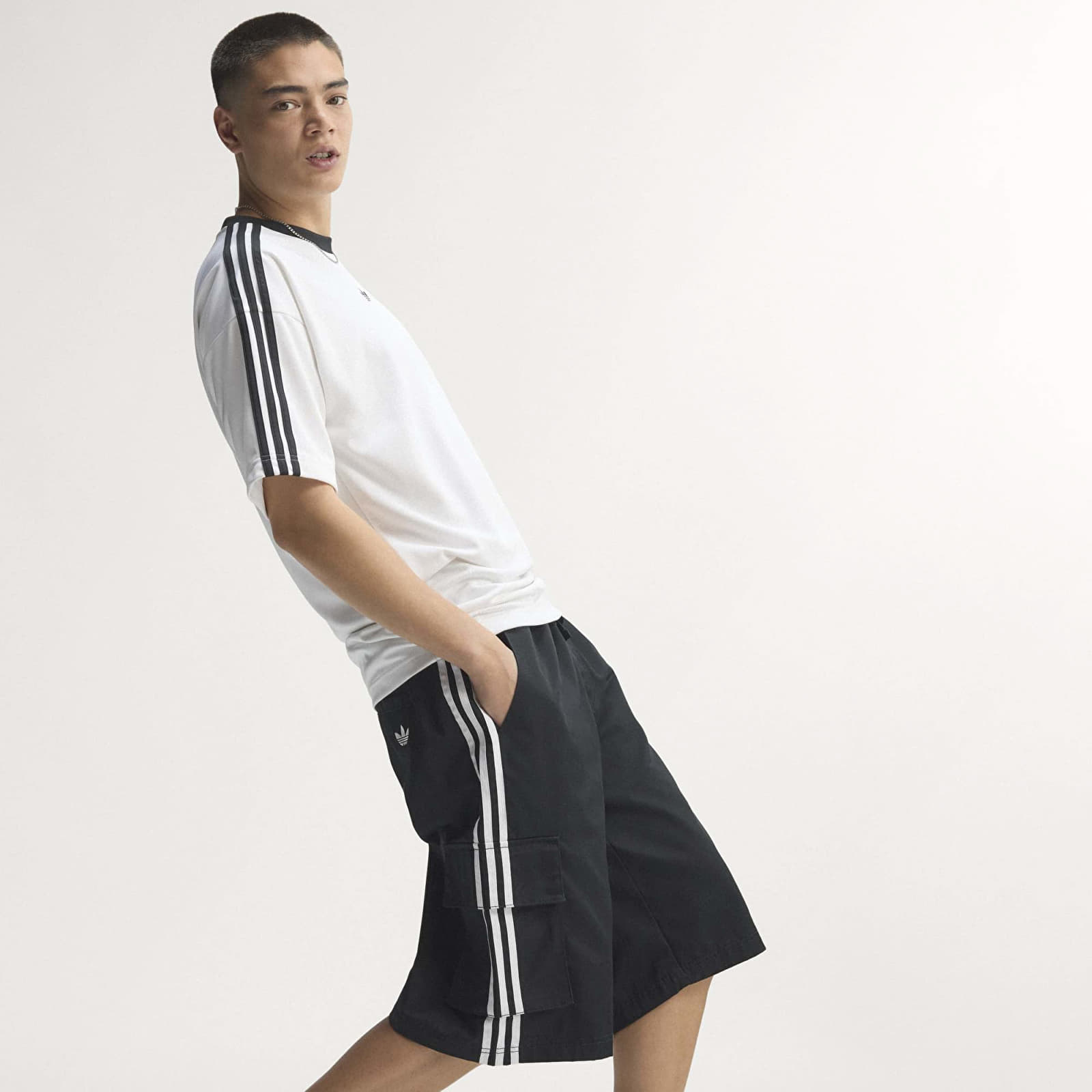 Shorts adidas Adicolor Cotton Twill Cargo Shorts Black