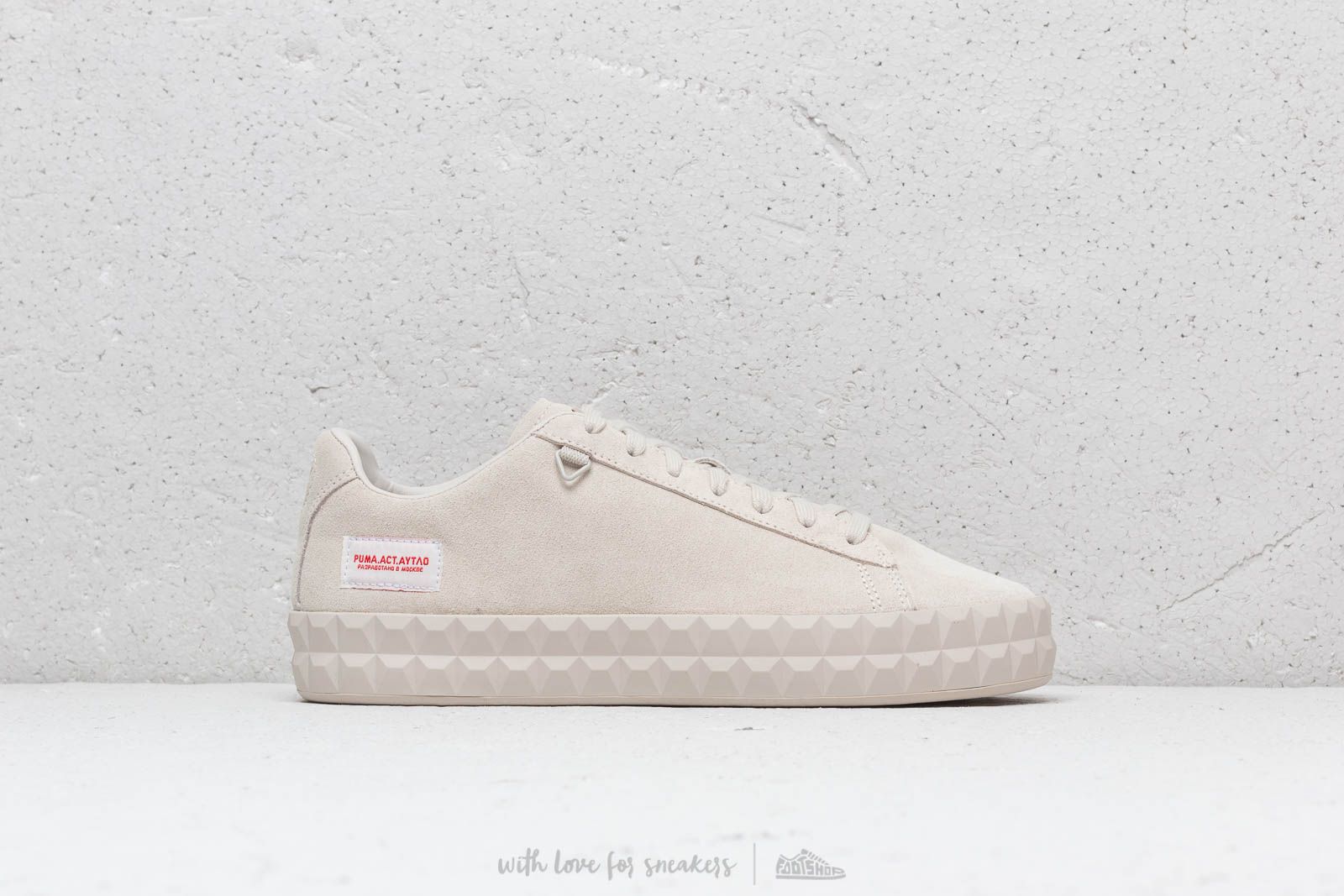 Men s shoes Puma x Outlaw Moscow Court Platform Moonbeam Footshop