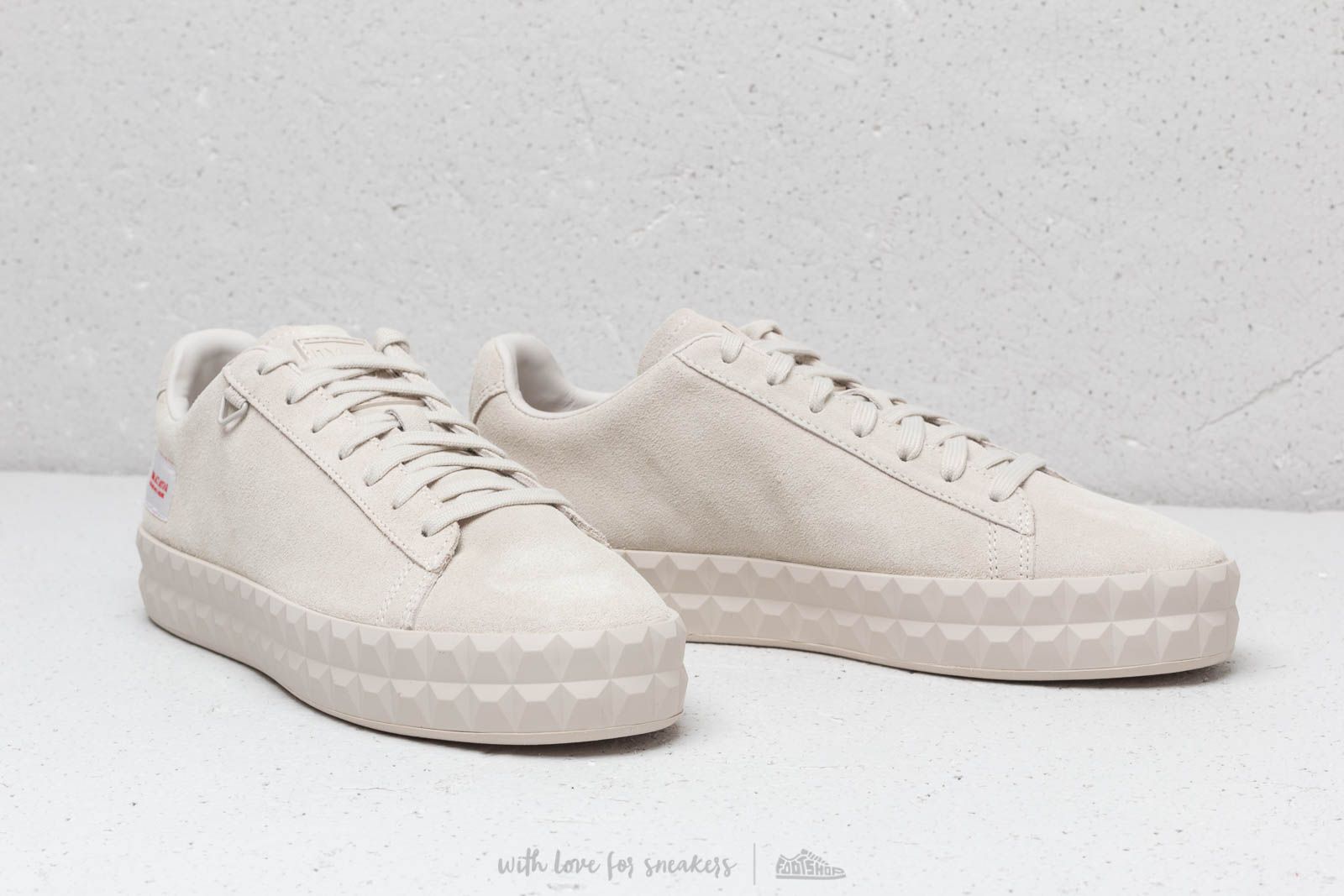 Men s shoes Puma x Outlaw Moscow Court Platform Moonbeam Footshop