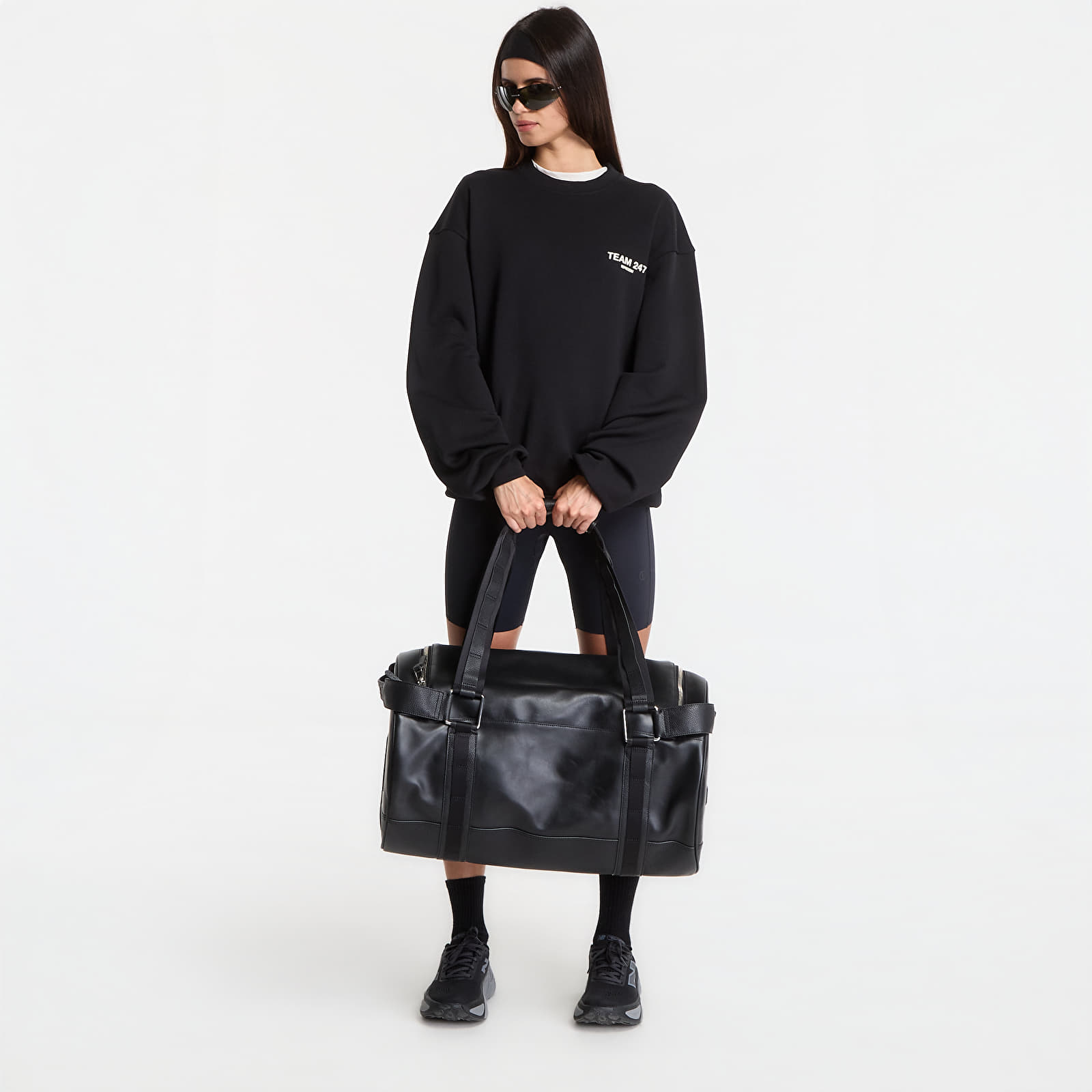 Hoodies and sweatshirts  REPRESENT 247 Team Oversized Crew UNISEX Jet Black