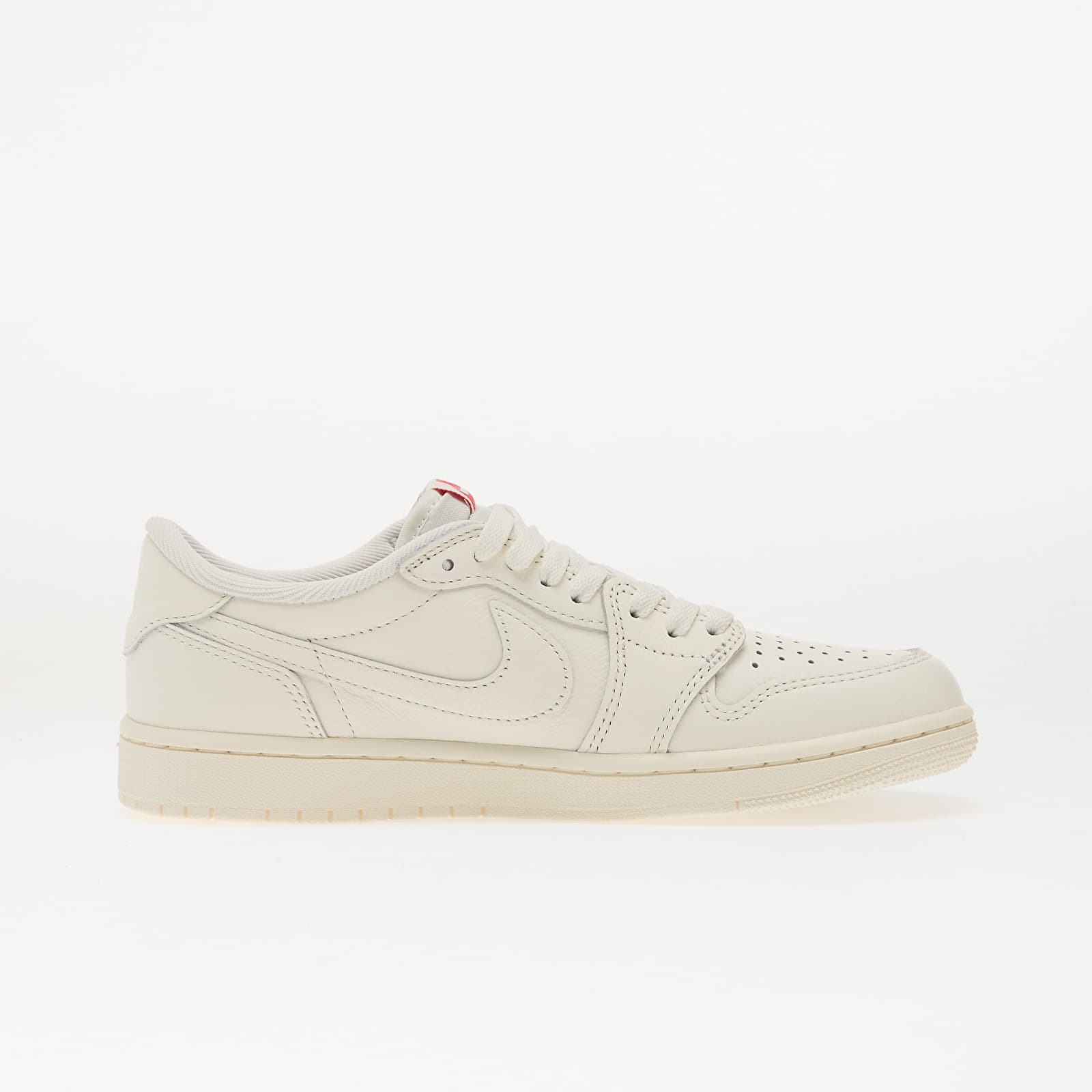 Herenschoenen Air Jordan 1 Retro Low Sail/ Sail-University Red