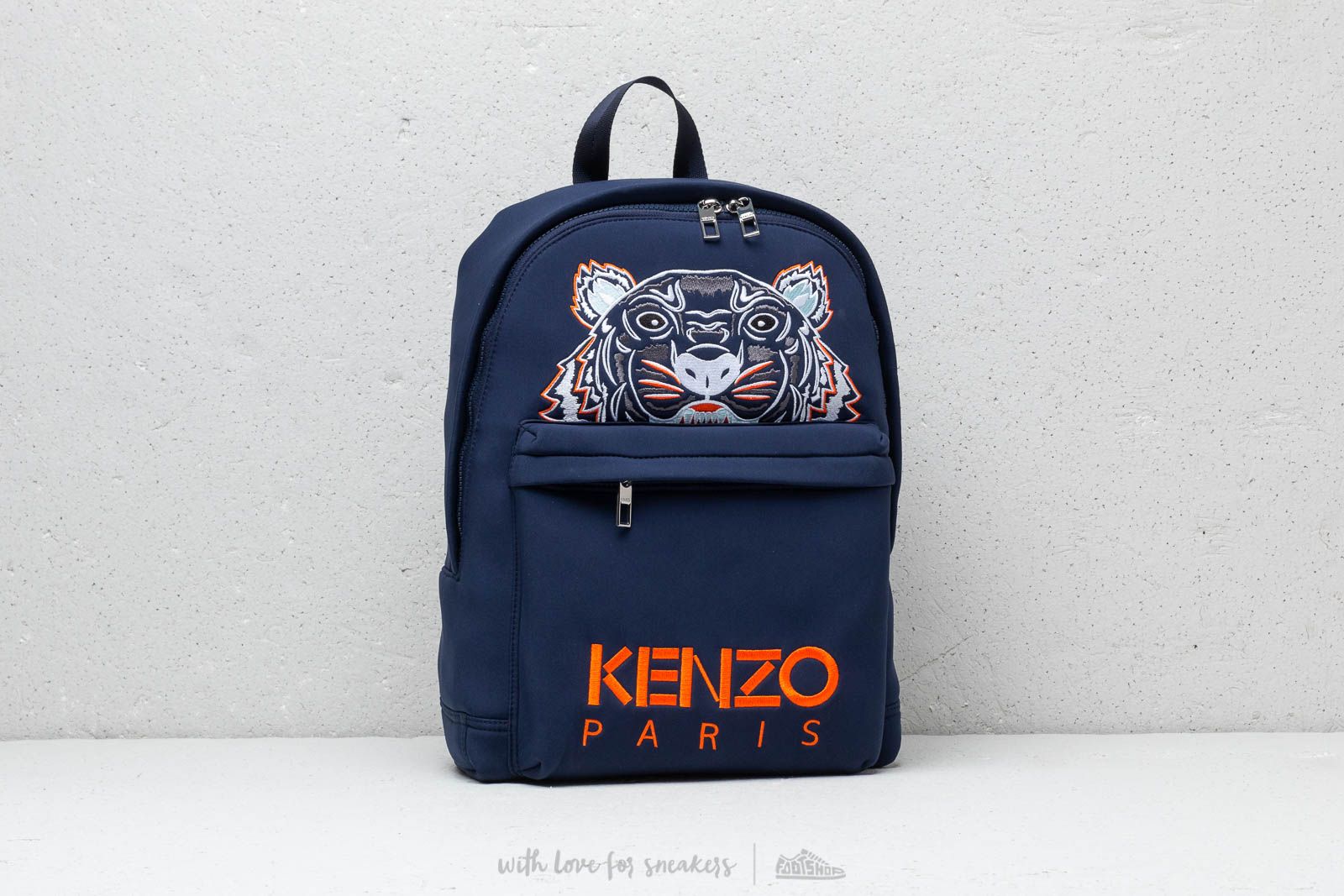 Large neoprene tiger store backpack