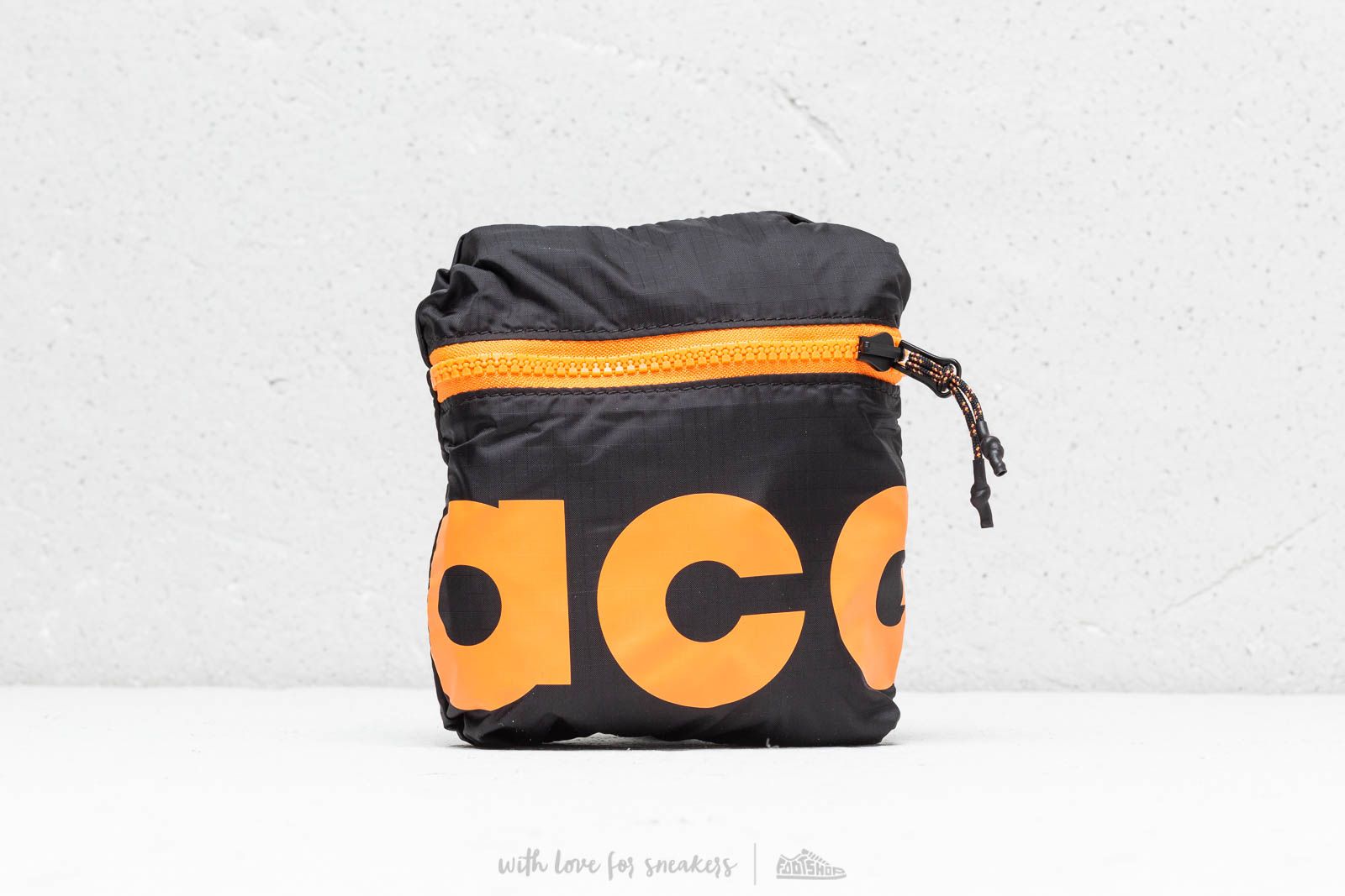Acg packable duffle sale