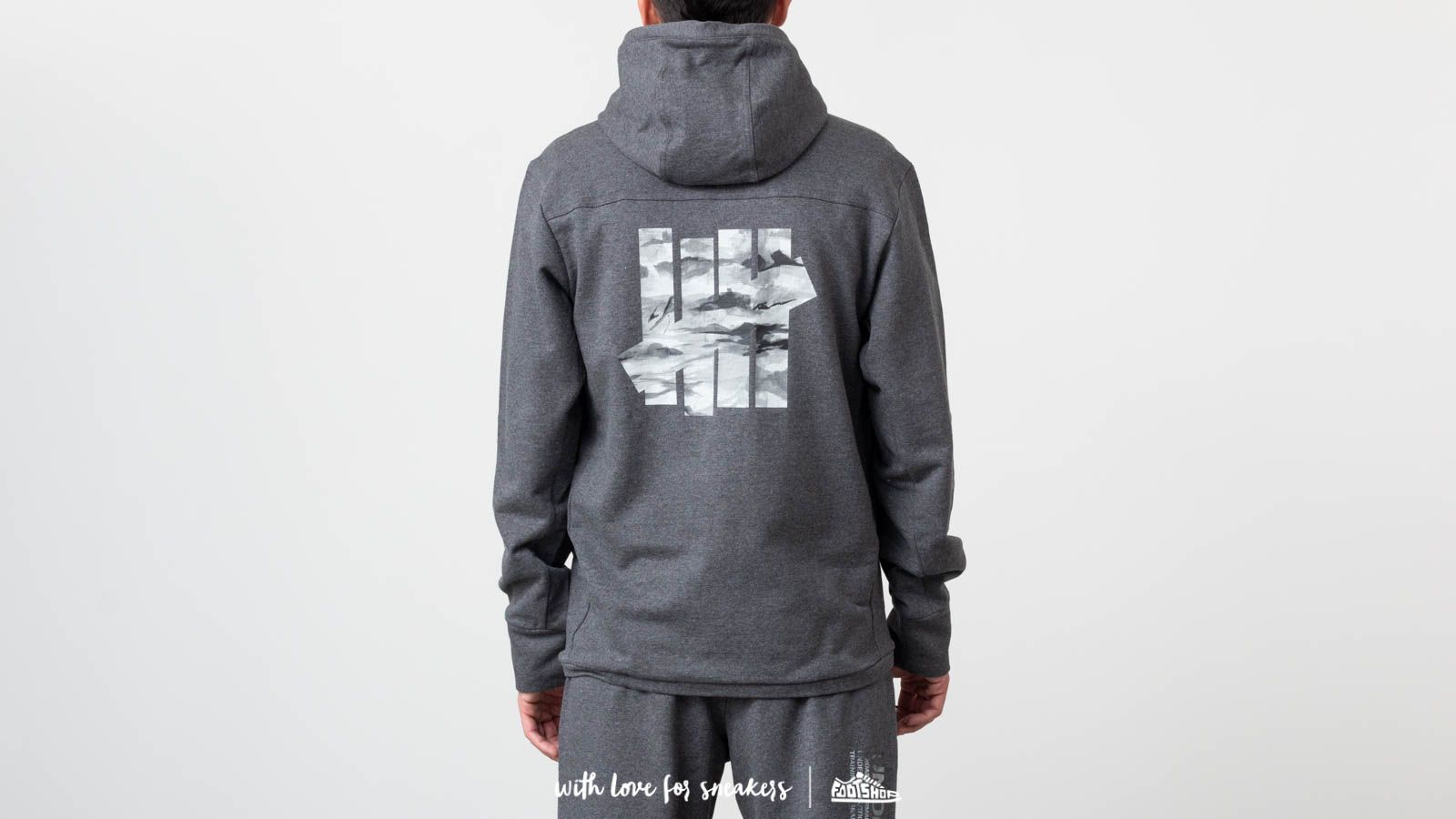 Hoodie x discount adidas tech