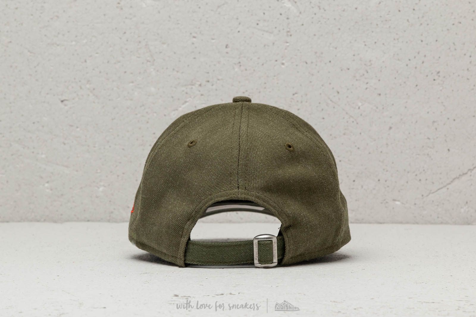 Šiltovky New Era Heather 9Forty Strapback Olive