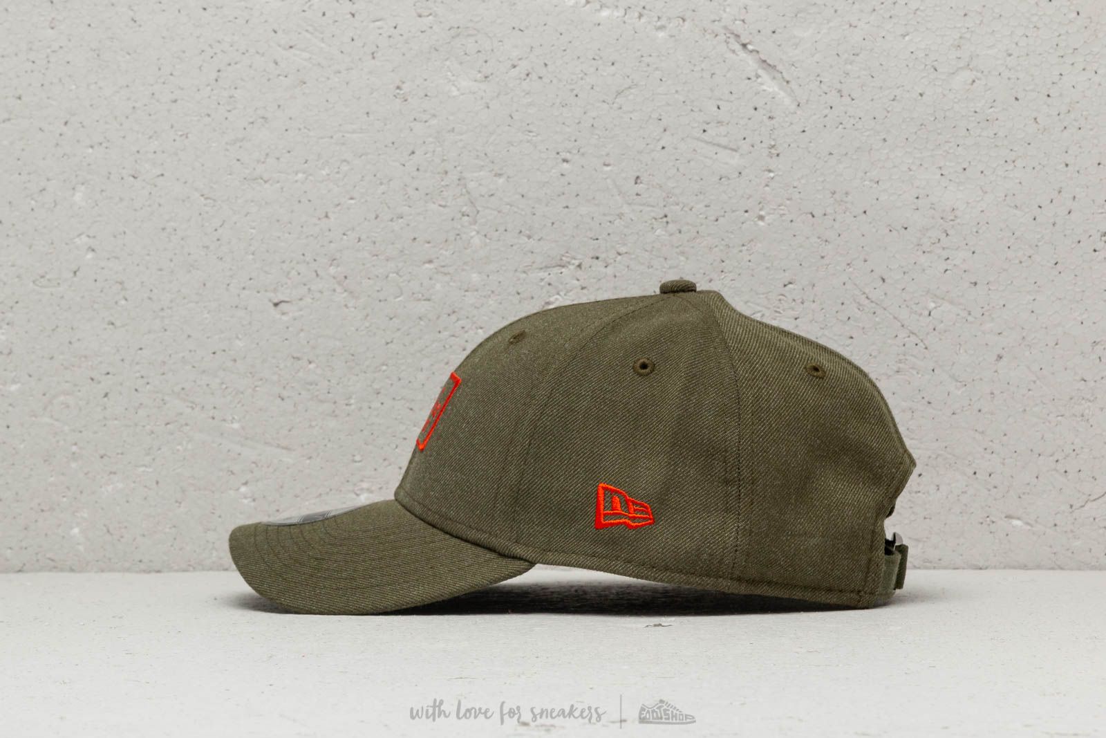 Šiltovky New Era Heather 9Forty Strapback Olive