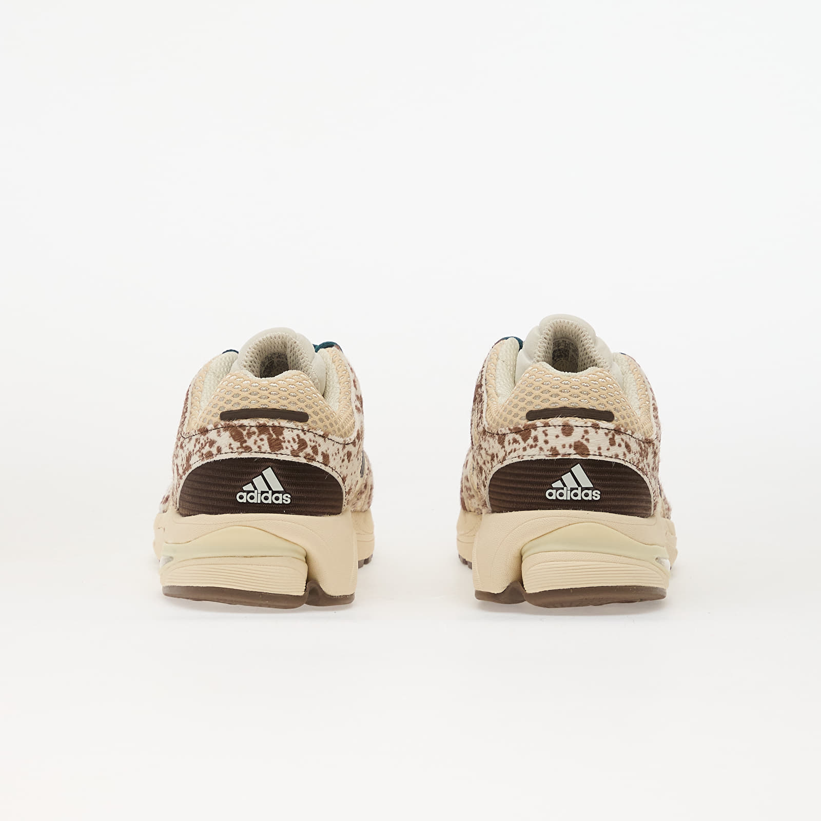 Damesko adidas Adistar Control 5 Off White/ Sand Strata/ Dark Brown