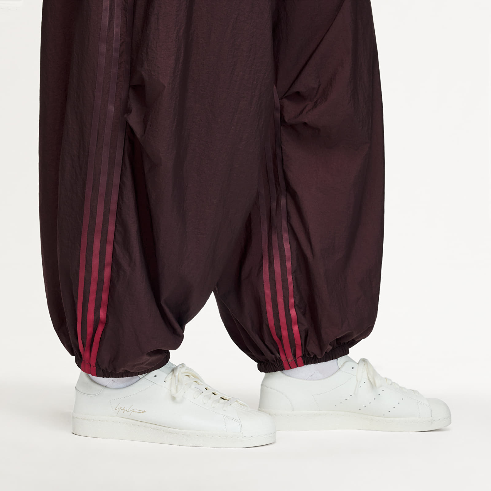 Ανδρικά παντελόνια Y-3 Gradient 3 Stripes Nylon Cargo Pants UNISEX Night Red