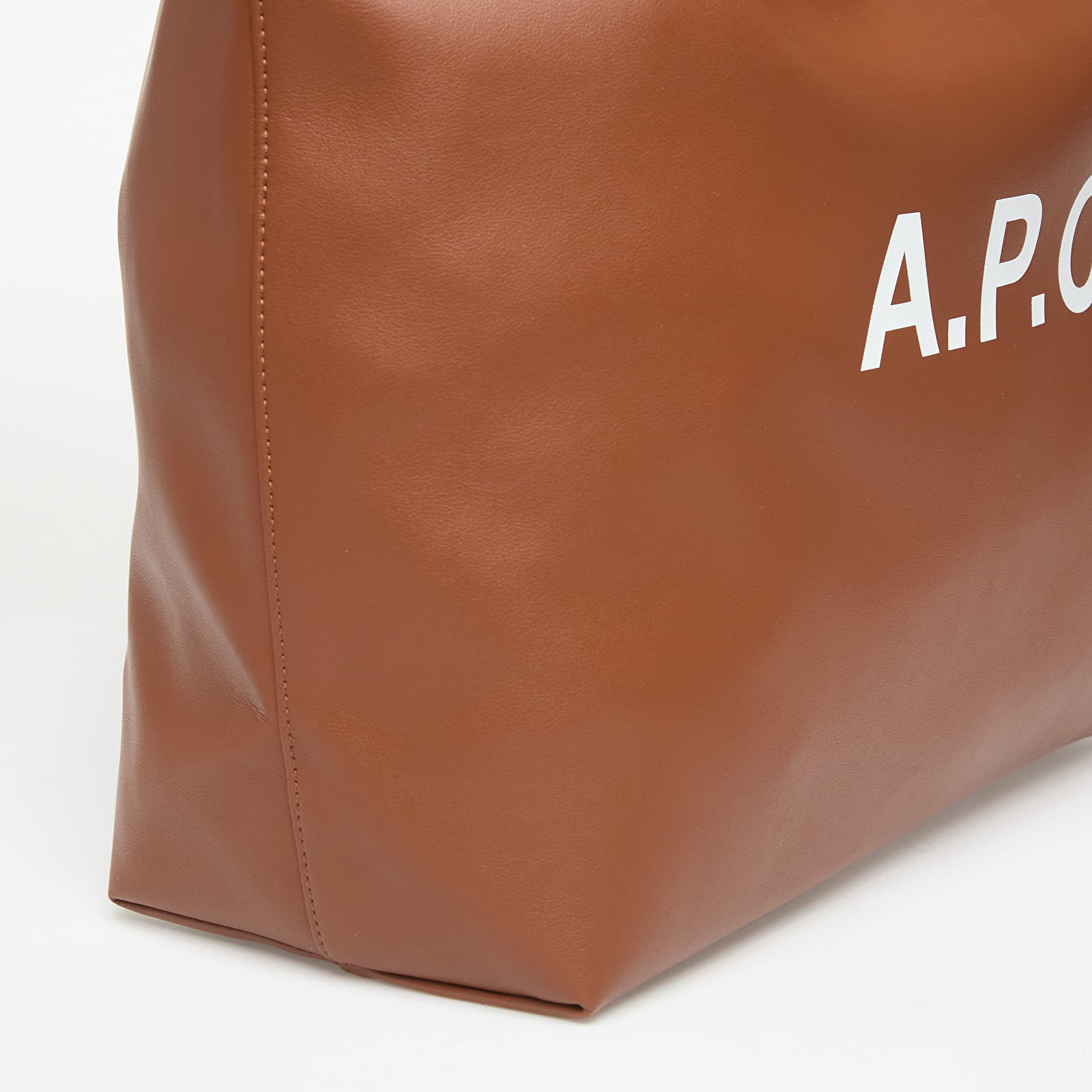 Crossbody-tasker A.P.C. Tote Ninon Hazelnut