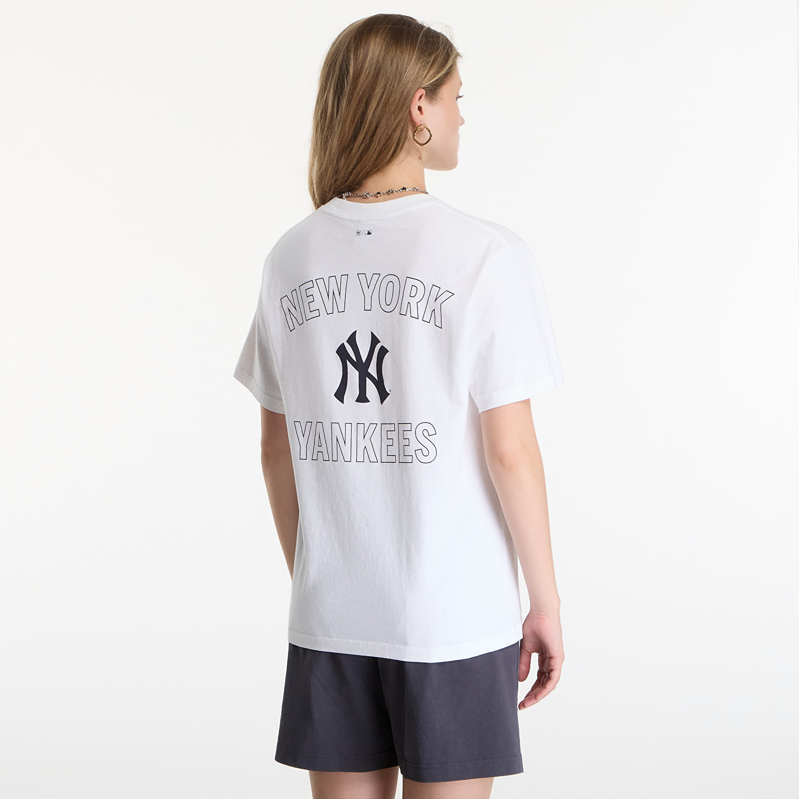 Футболки Sporty & Rich Yankees Arch Tshirt UNISEX White/ Dark Navy