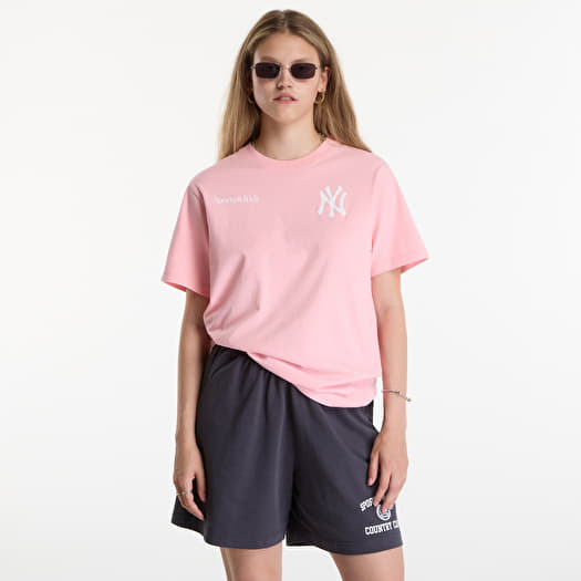Sporty & Rich Yankees Arch Tshirt UNISEX Candy/ White