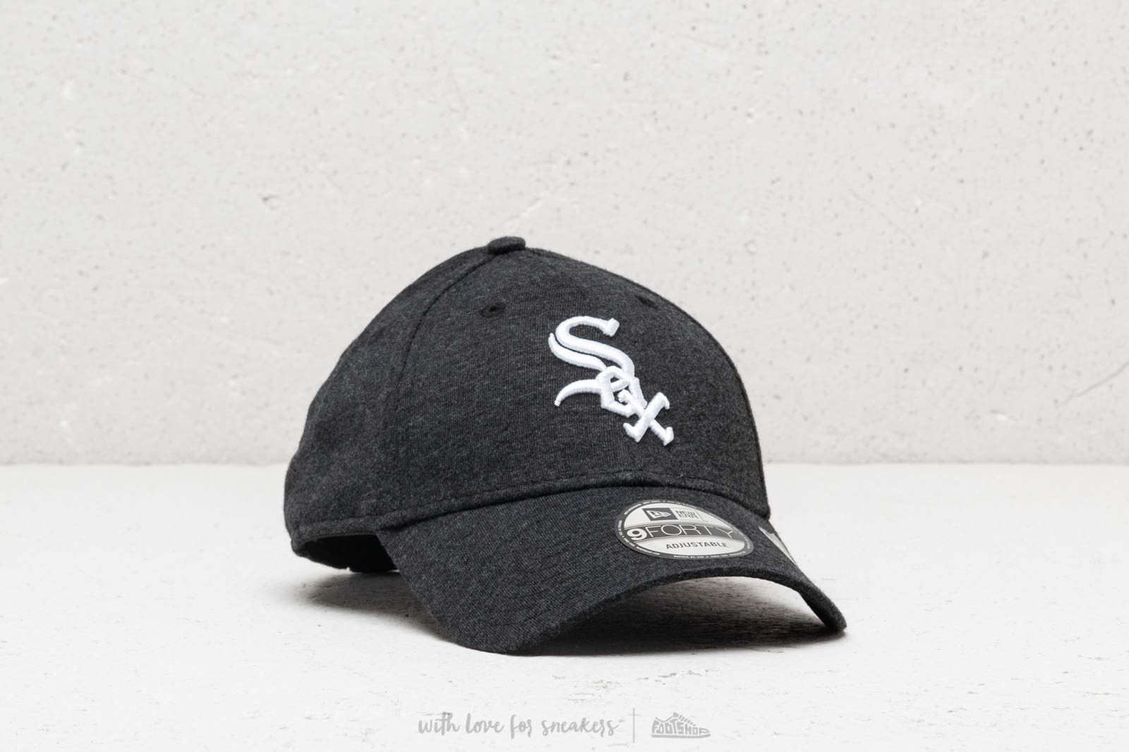 Men's Chicago White Sox New Era Black Retro Bold A-Frame Trucker 9FORTY Adjustable Hat