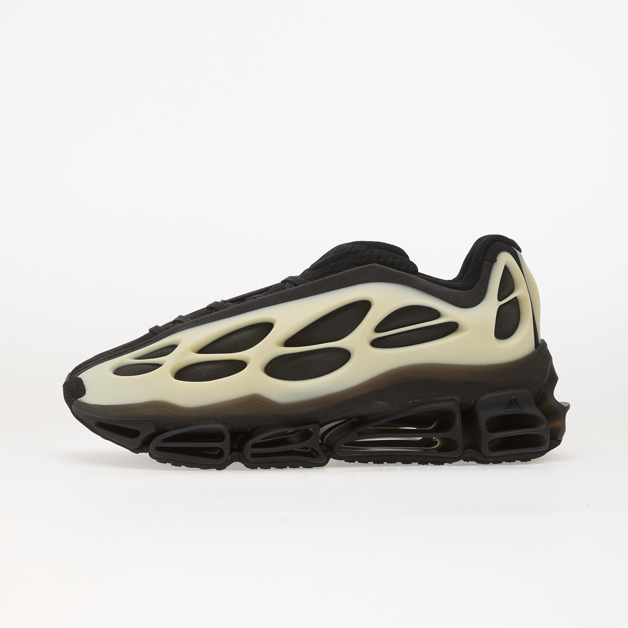 Sneakers adidas x Willy Chavarria Megaride Low Core Black/ Core Black/ Cream White UK 8.5