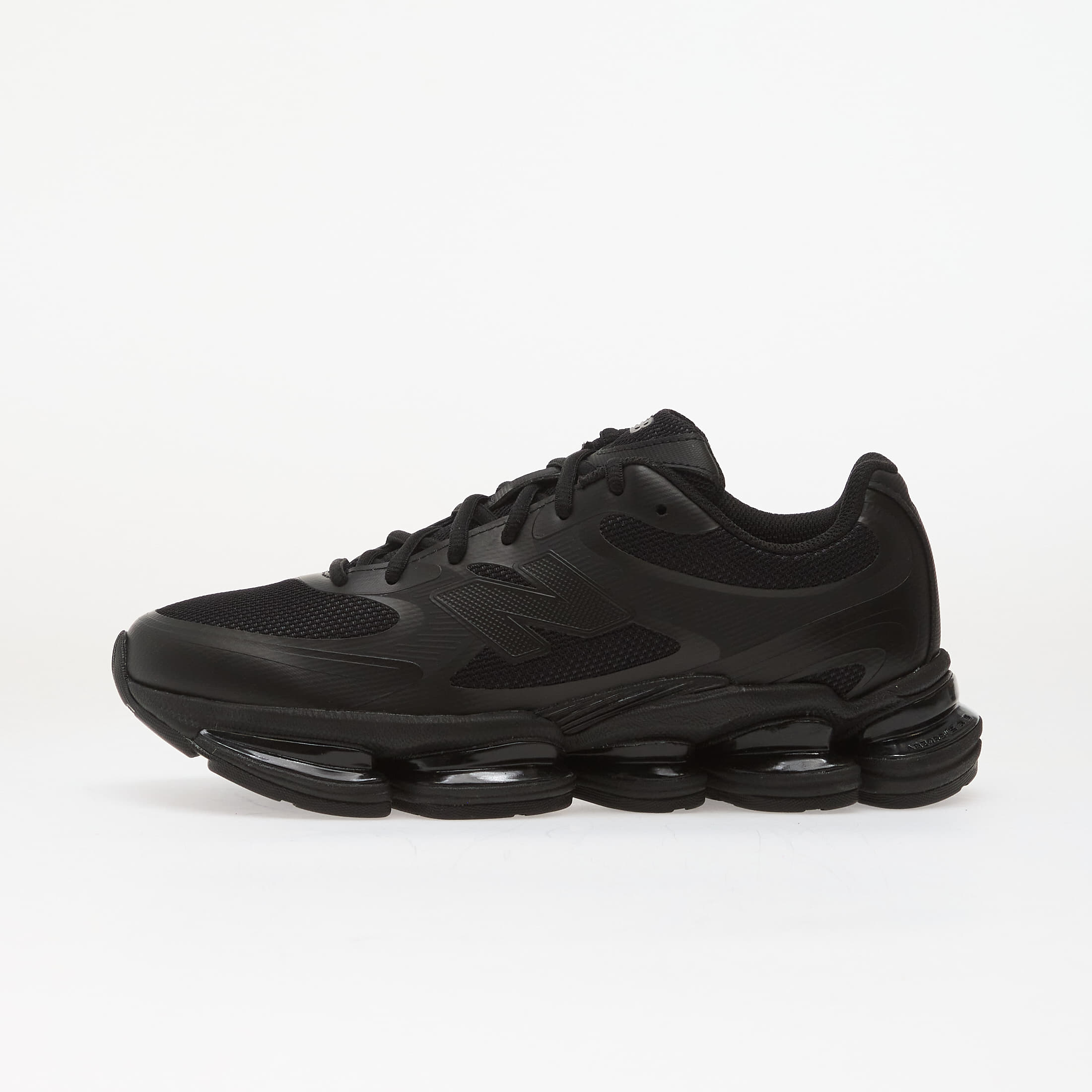 Sneakers New Balance 2000 Black/ White EUR 42