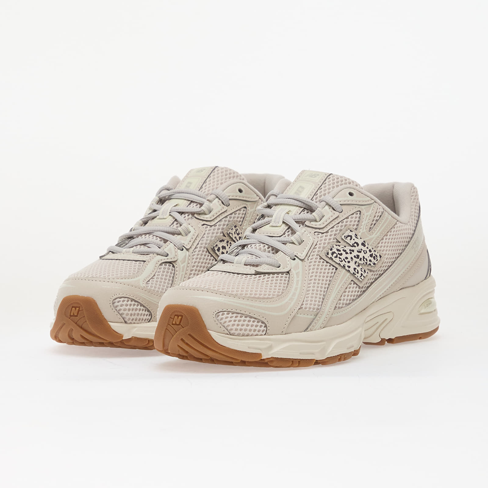 Chaussures et baskets homme New Balance 740 Moonbeam/ Sea Salt