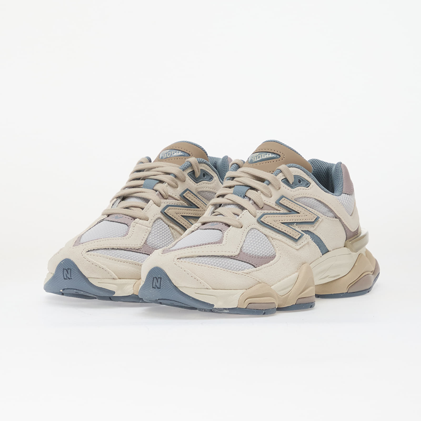 Herren Sneaker und Schuhe New Balance 9060 Zinc Blue/ Sea Salt