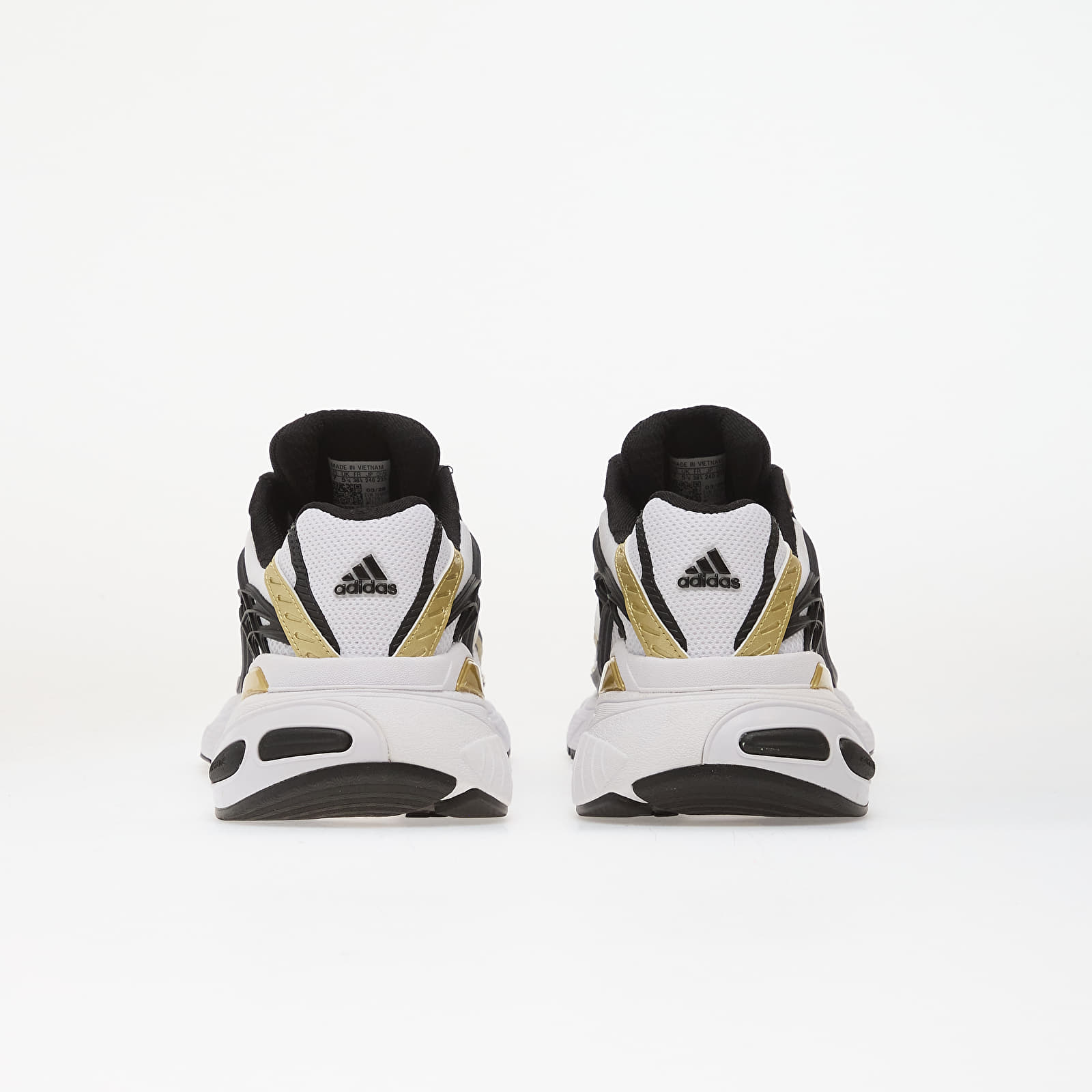 Γυναικεία παπούτσια adidas Adistar Cushion XLG 2.0 Core Black/ Core Black/ Gold Met.