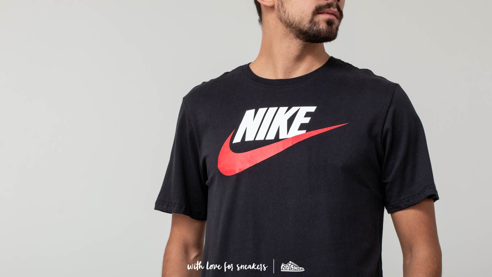 T-skjorter Nike Futura Icon Tee Black/ Red