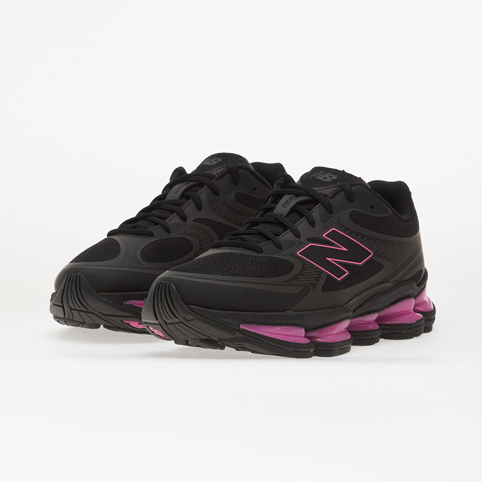 Chaussures et baskets homme New Balance 2000 Black/ Pink Heat/ Black Cement