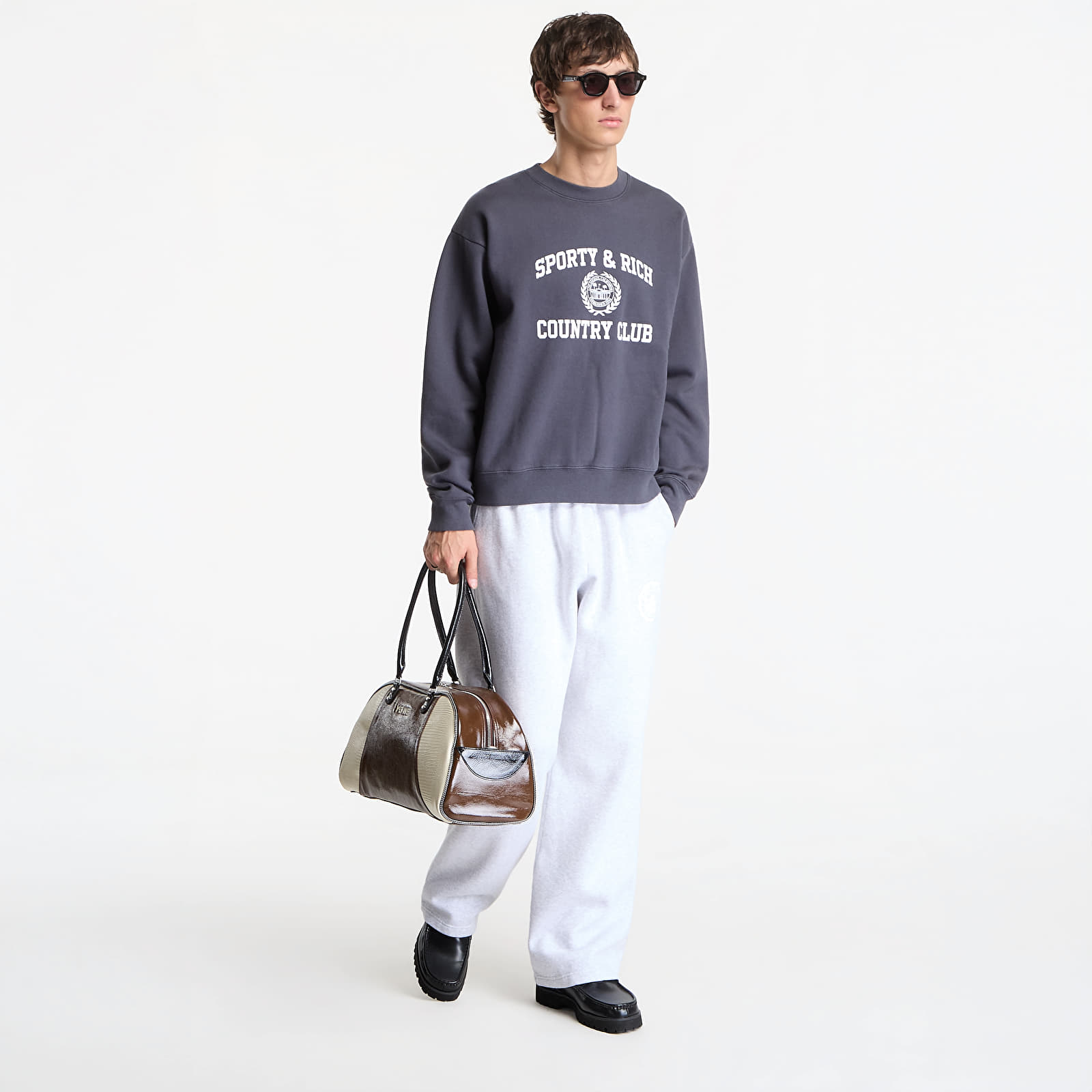 Регланы и толстовки Sporty & Rich Varsity Crest Crewneck UNISEX Carbon
