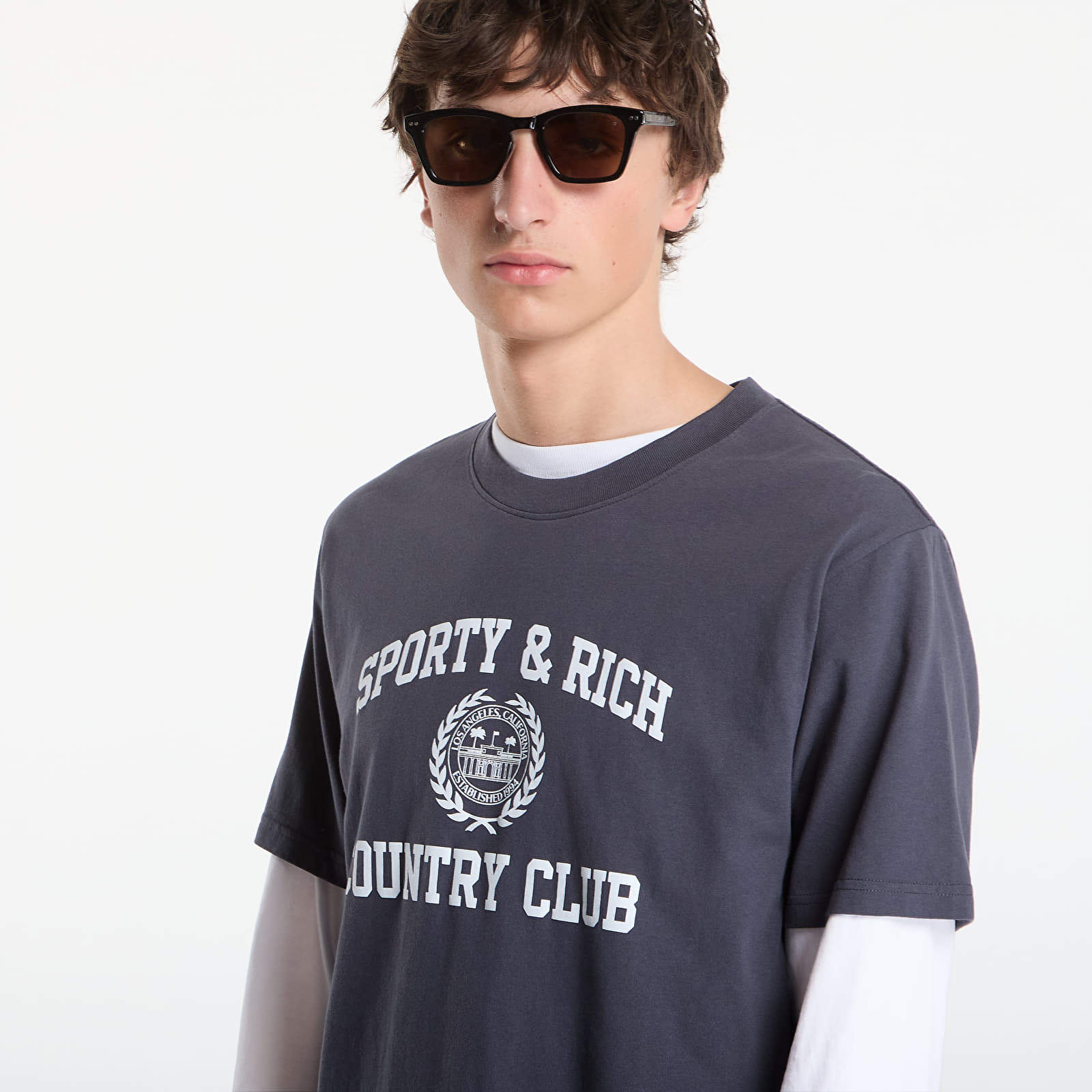 Футболки Sporty & Rich Varsity Crest Tshirt UNISEX Carbon