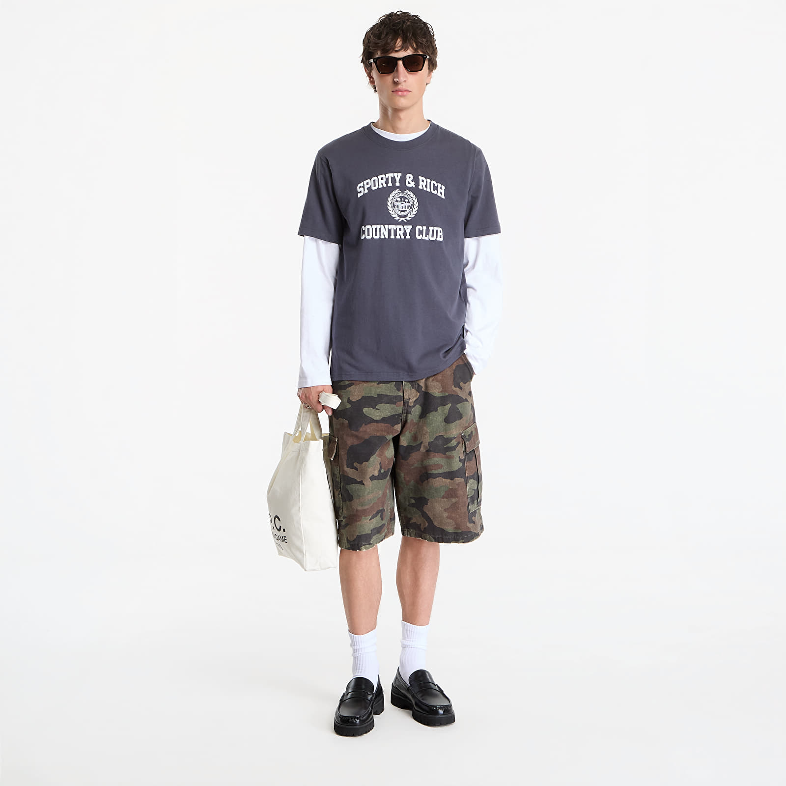 Футболки Sporty & Rich Varsity Crest Tshirt UNISEX Carbon