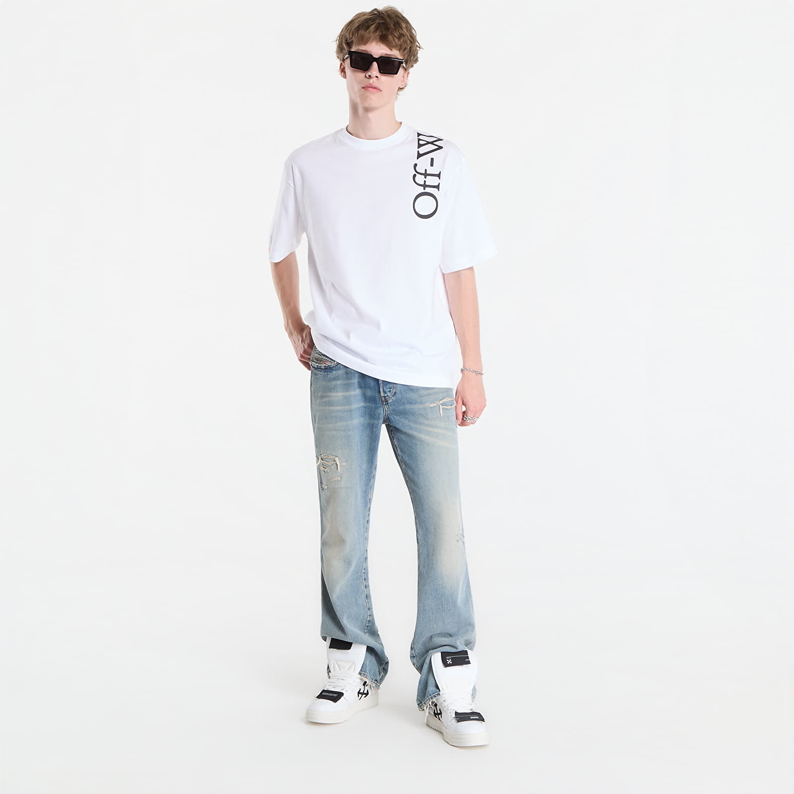 T-shirts Off-White Vertical Bookish Skate S/S Tee UNISEX White
