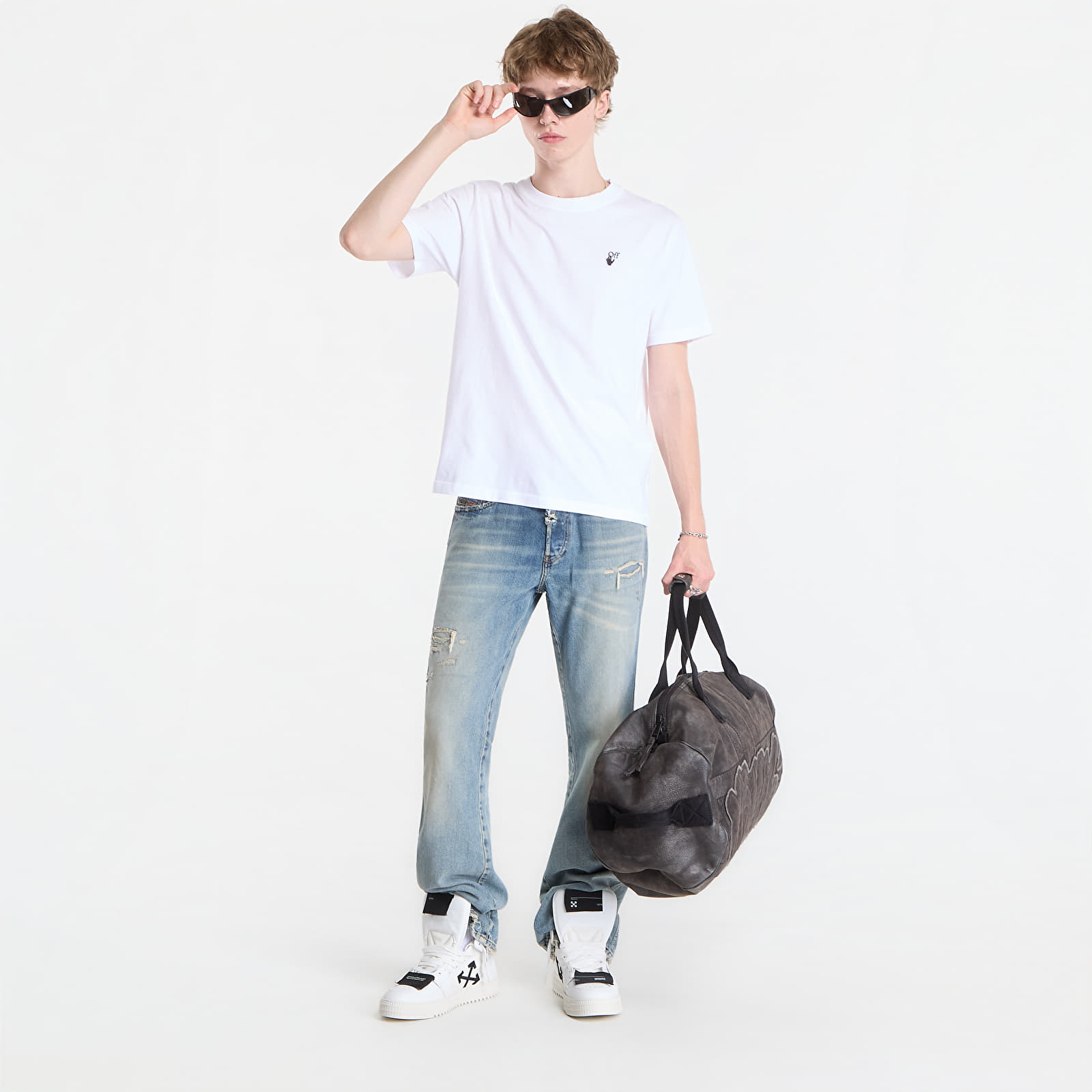 Off-White シャツ Off-White Hand Off Regular S/S Tee UNISEX White | Footshop