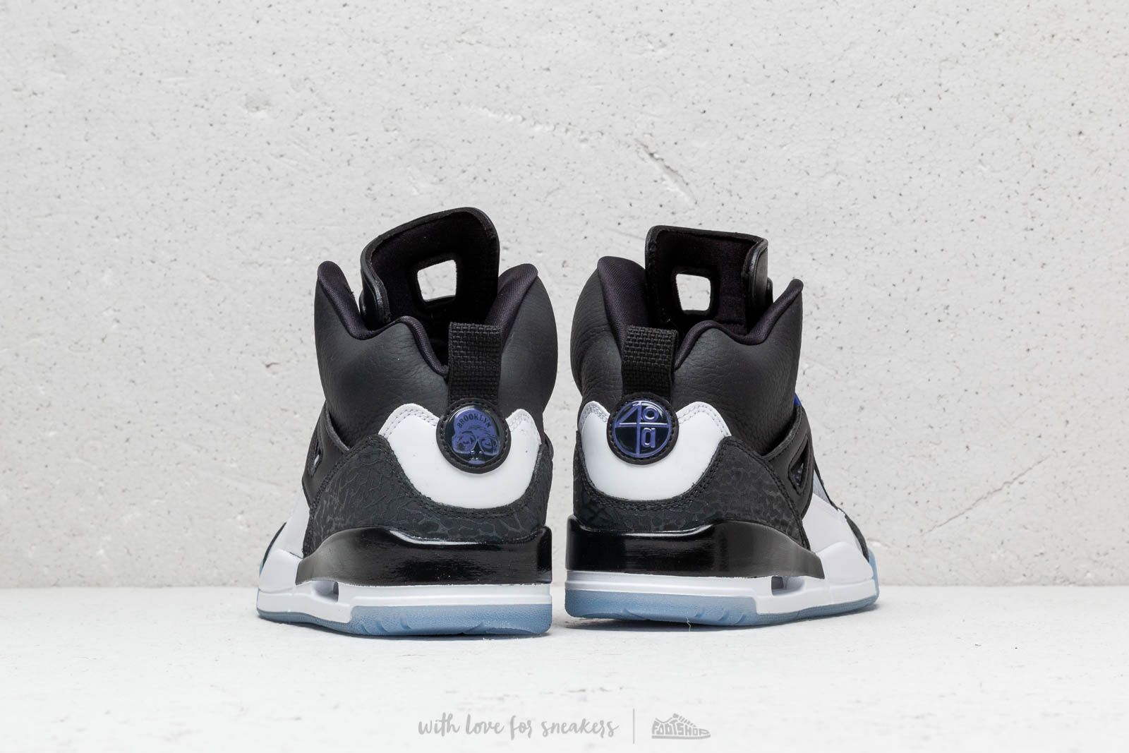 Jordan spizike black hot sale dark concord white