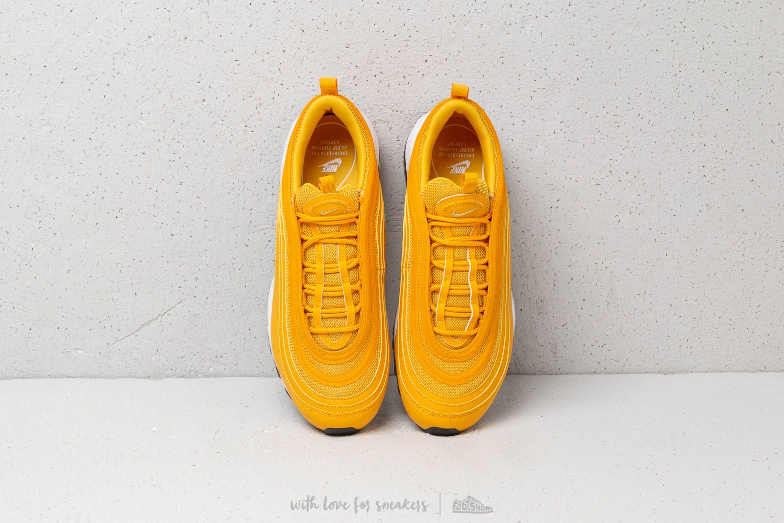 Nike air max 97 mustard buff gold deals
