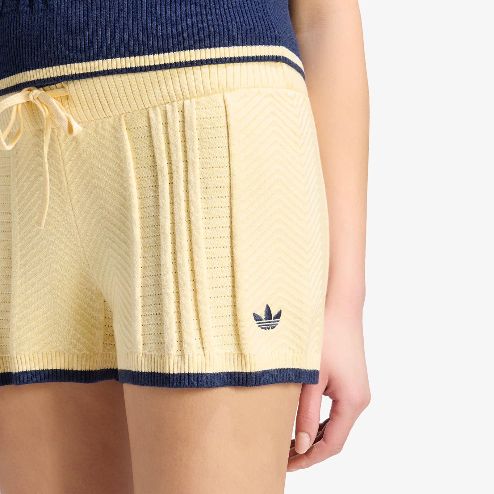 Korte broeken adidas Cable Knit Shorts Warm Vanilla
