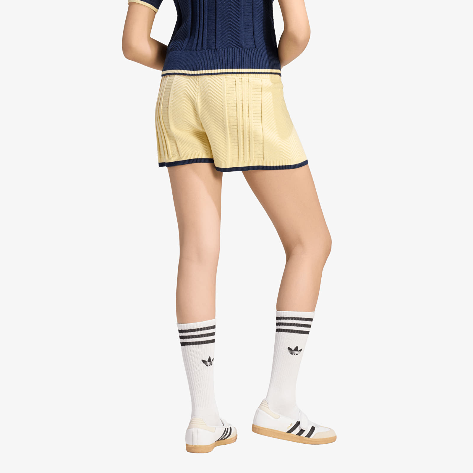 Korte broeken adidas Cable Knit Shorts Warm Vanilla