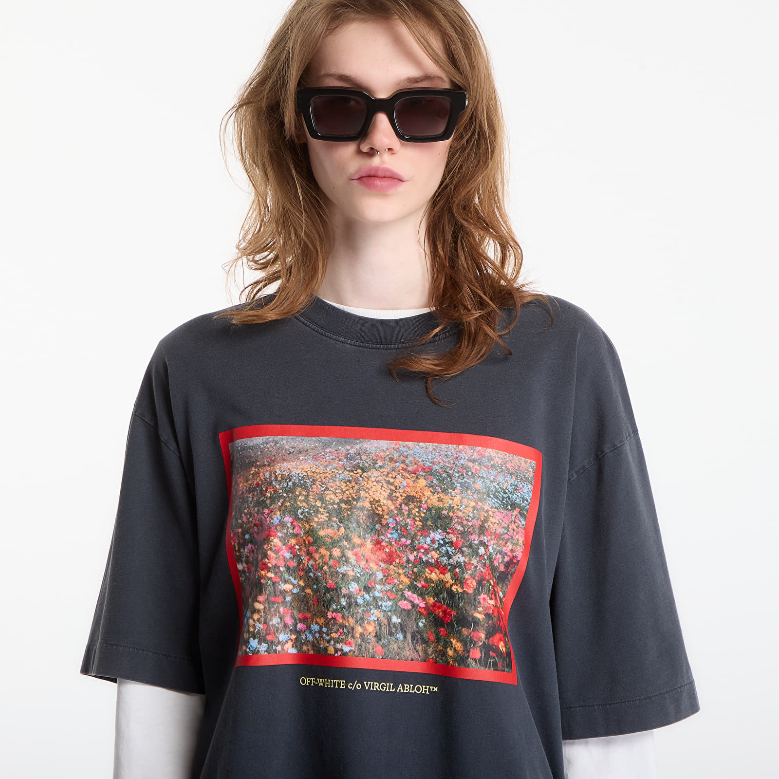 Футболки Off-White Flowers Field Skate Tee UNISEX Fade Out Black High Risk Red