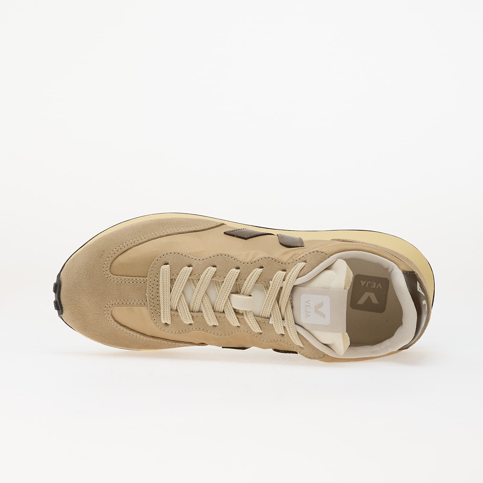 Chaussures et baskets homme Veja Rio Branco II Li Nolyn Almon Sahar Almond/ Sahara/ Eagle