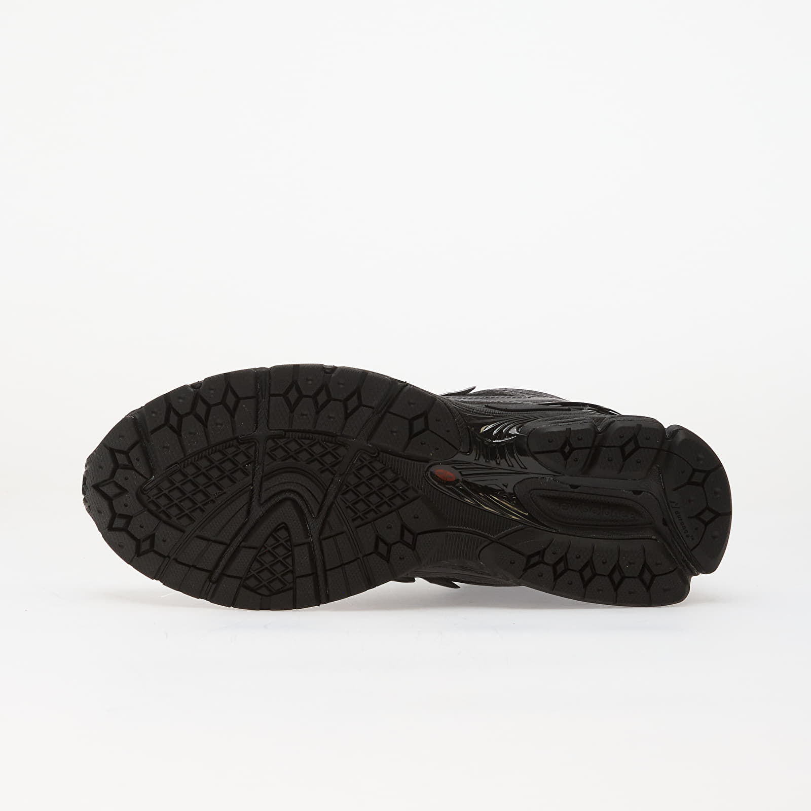 Chaussures et baskets homme New Balance 1906R Black/ Hot Tomato