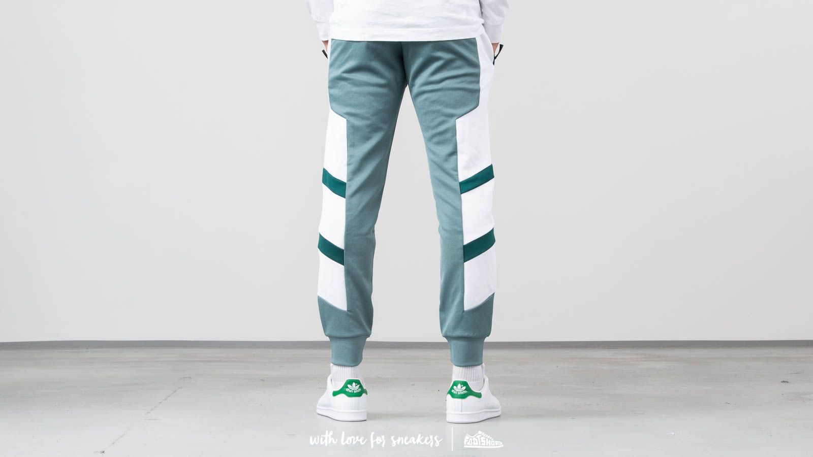 Pantalons adidas EQT Block Trackpants Raw Green Footshop