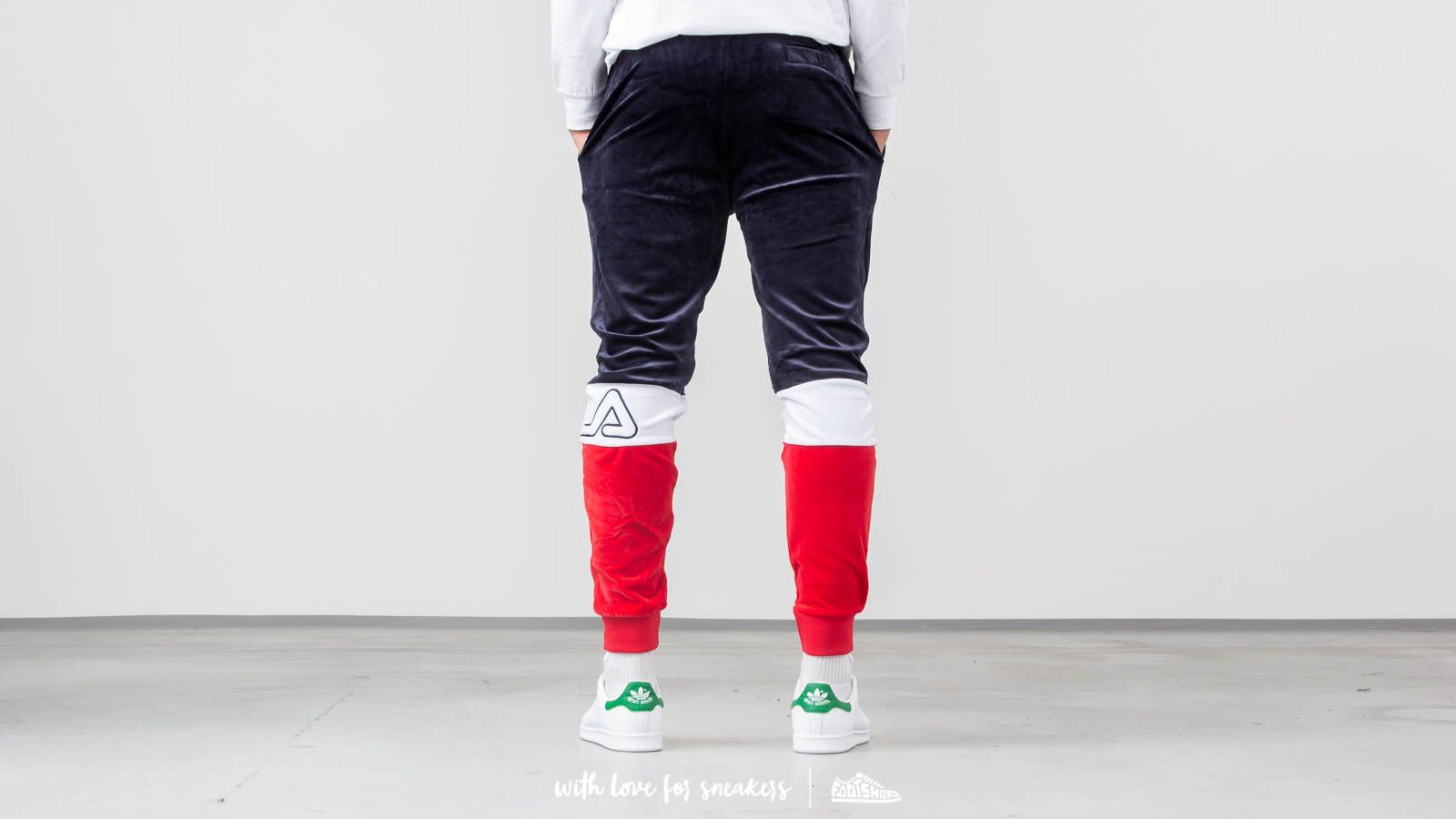 Pants and jeans FILA Kaiden Velour Pants Peacoat Footshop