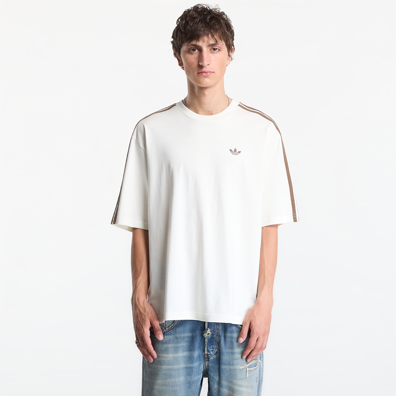 T-shirts adidas Leo Infill T Off White