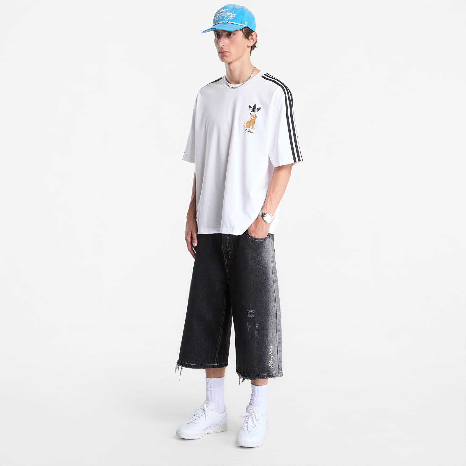 T-shirts adidas Little Santas Helper Graphic Oversized T-shirt White