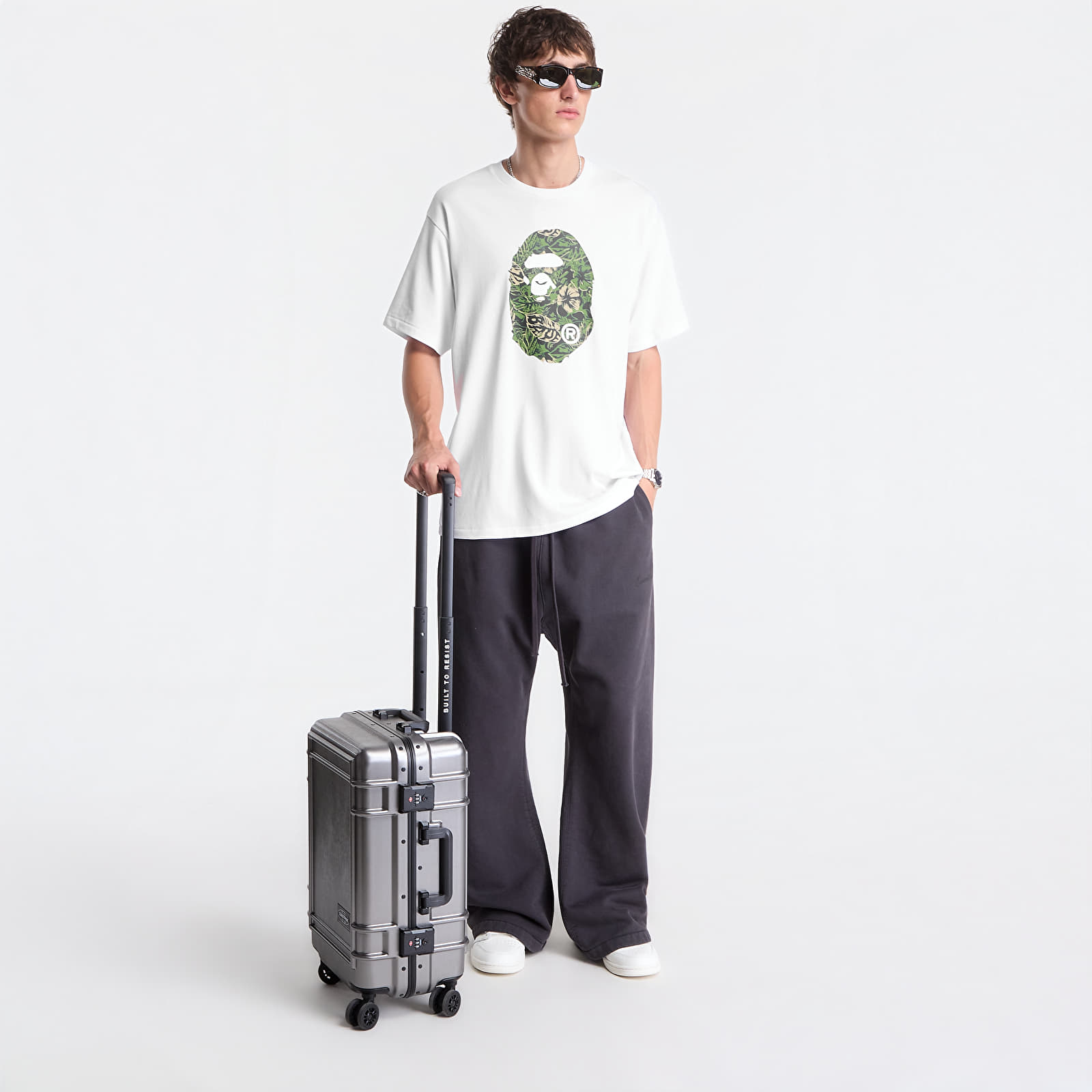 Футболки A Bathing Ape Palm Resort Camo Ape Head Tee UNISEX White
