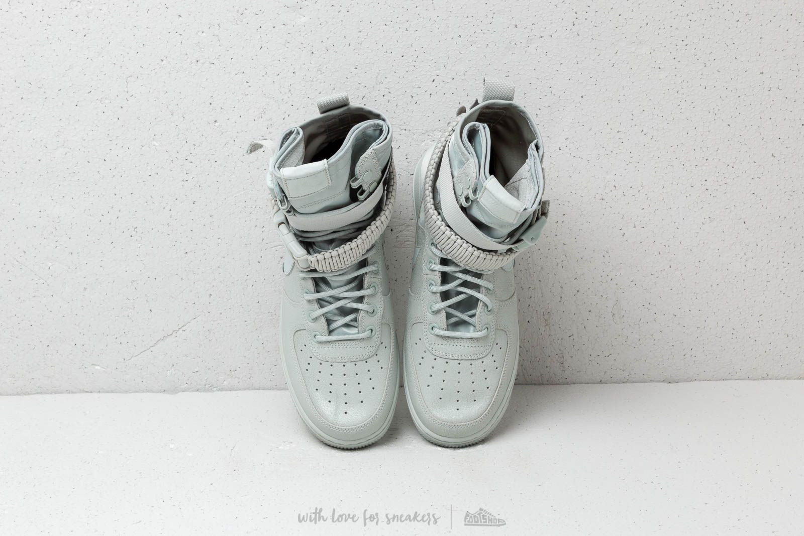 Women s shoes Nike W SF Air Force 1 Light Silver Light Silver