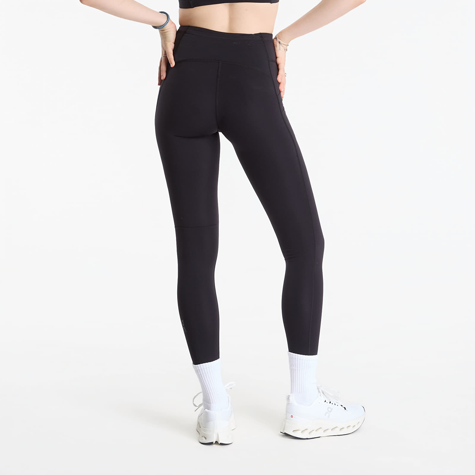 Leggings On Performance Tights Black