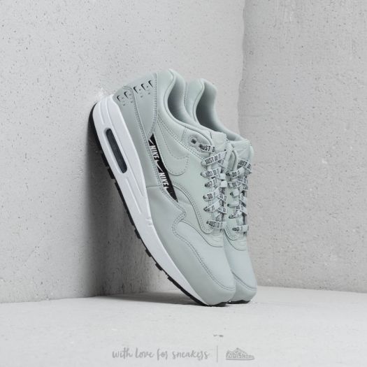 Nike air max 1 womens discount silver
